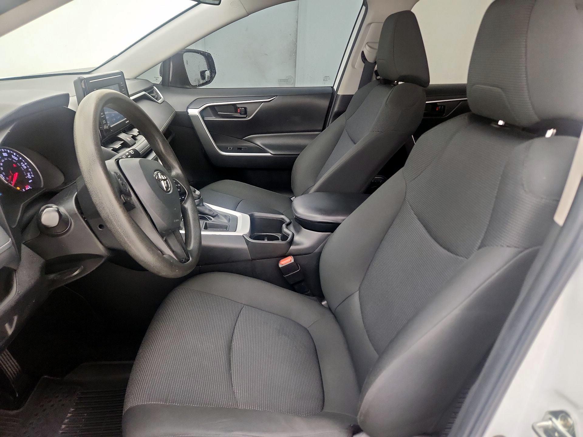 Thumbnail: 2022 Toyota RAV4 - 11