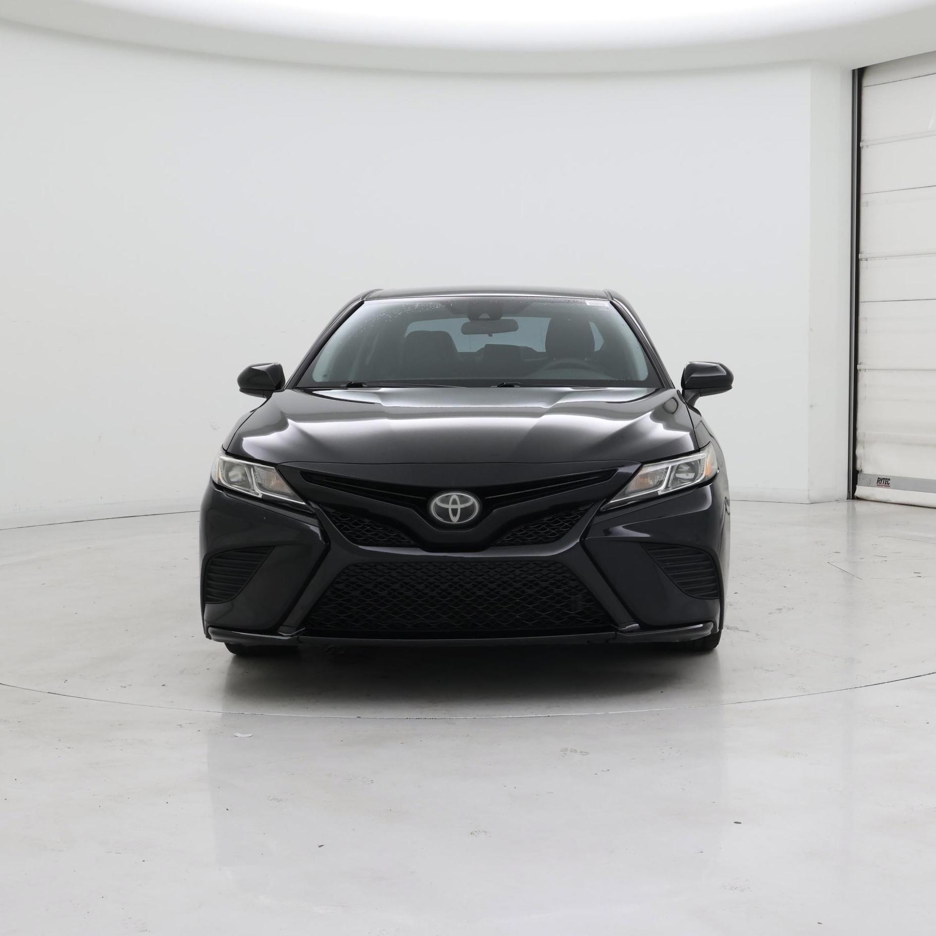 Thumbnail: 2018 Toyota Camry - 5