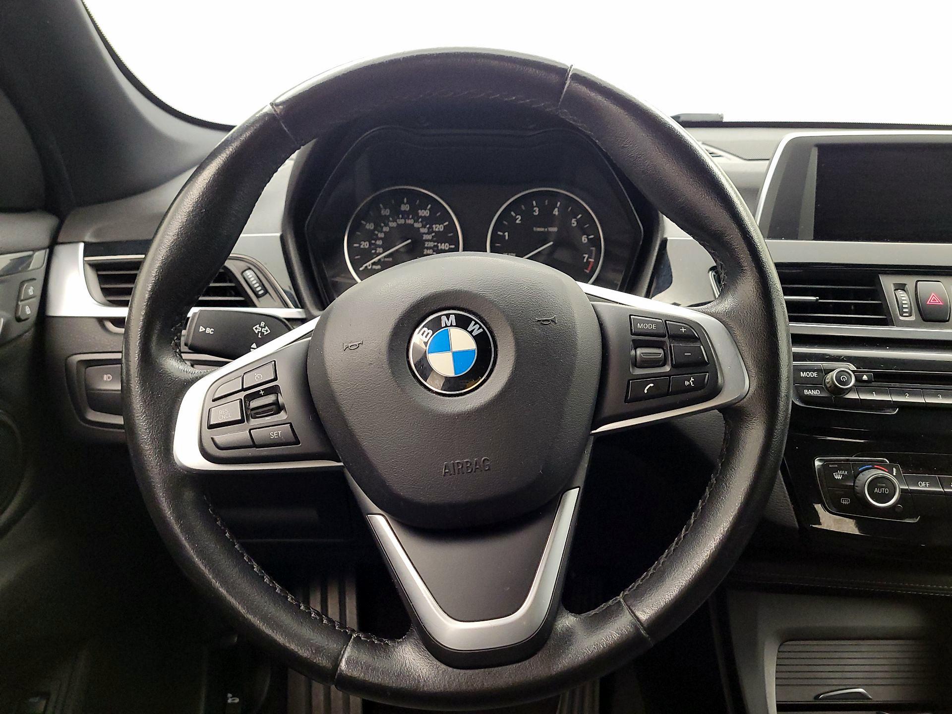 Thumbnail: 2017 BMW X1 - 10