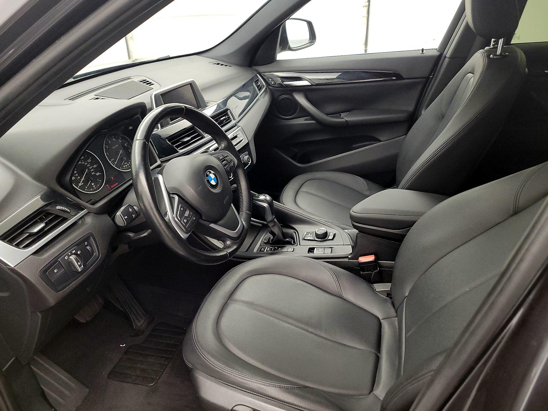 Thumbnail: 2017 BMW X1 - 11