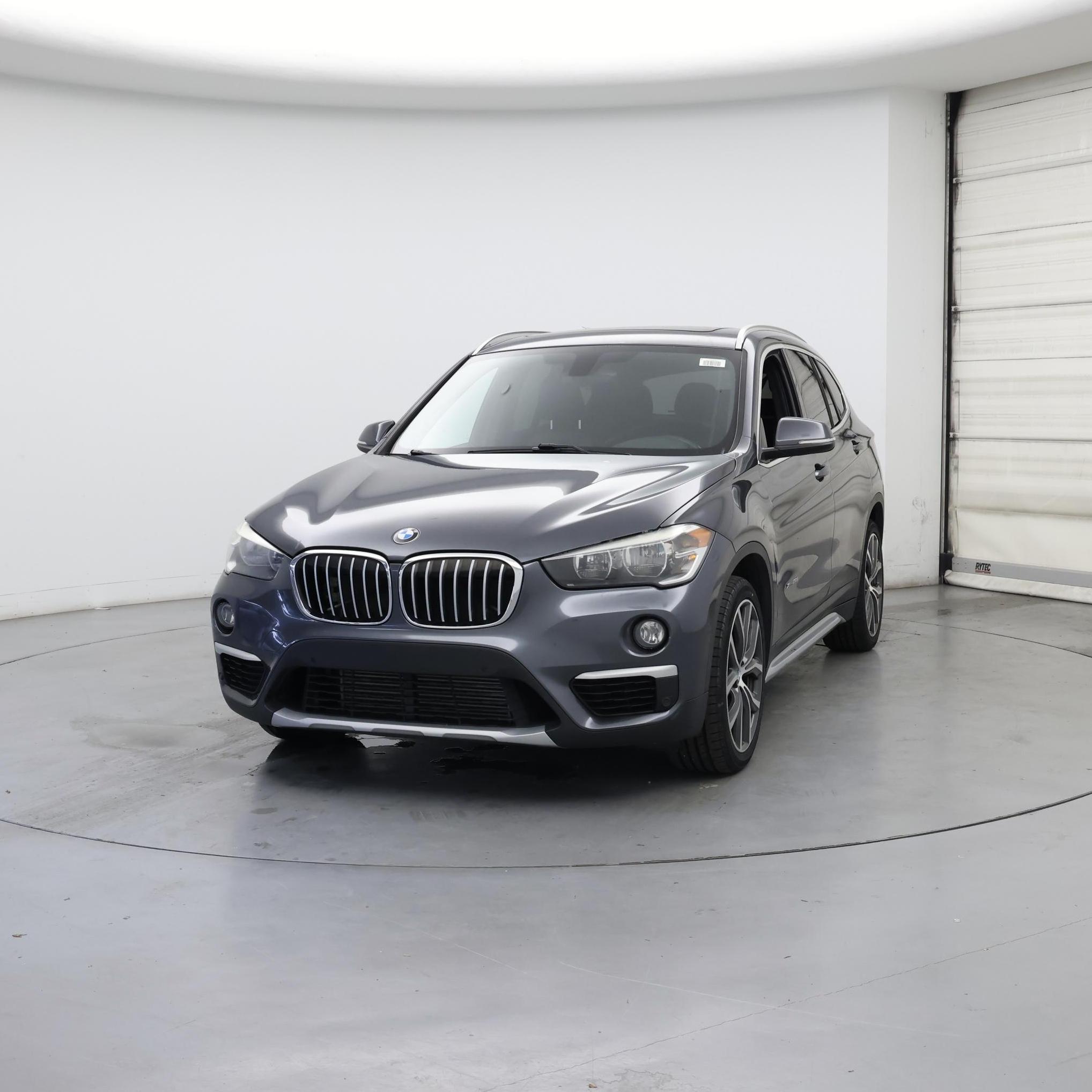 Thumbnail: 2017 BMW X1 - 4