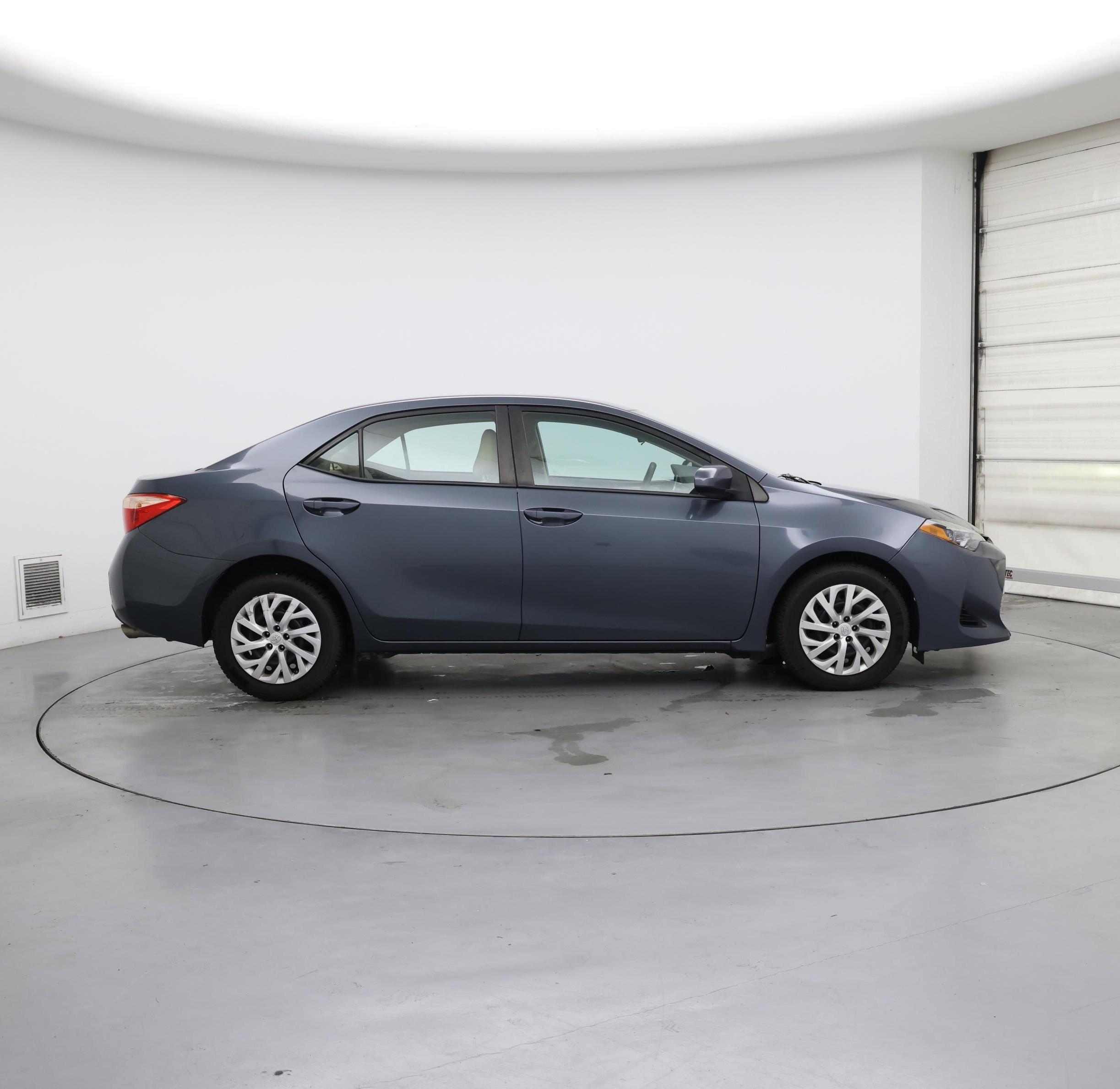 Thumbnail: 2018 Toyota Corolla - 7