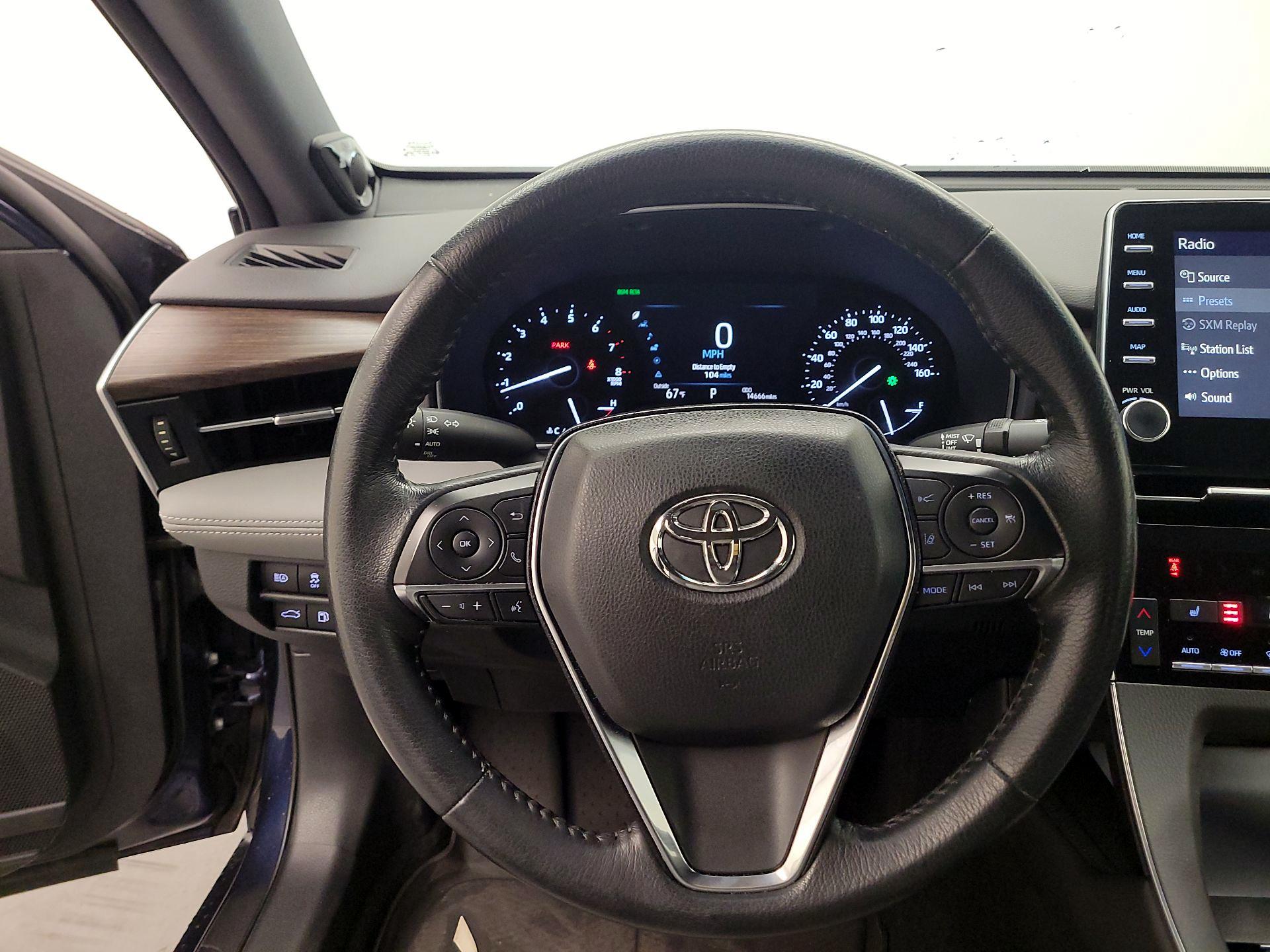 Thumbnail: 2019 Toyota Avalon - 10
