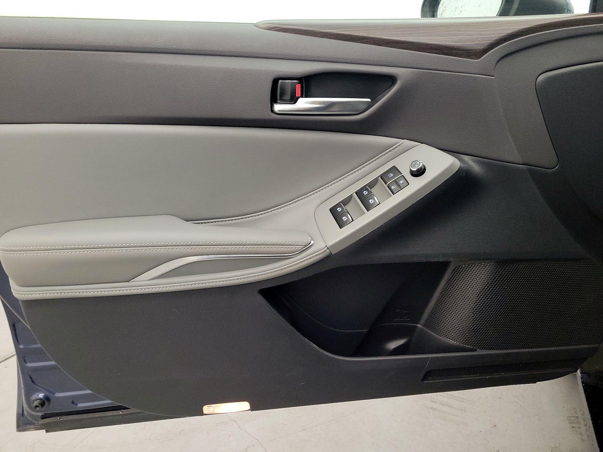Thumbnail: 2019 Toyota Avalon - 12