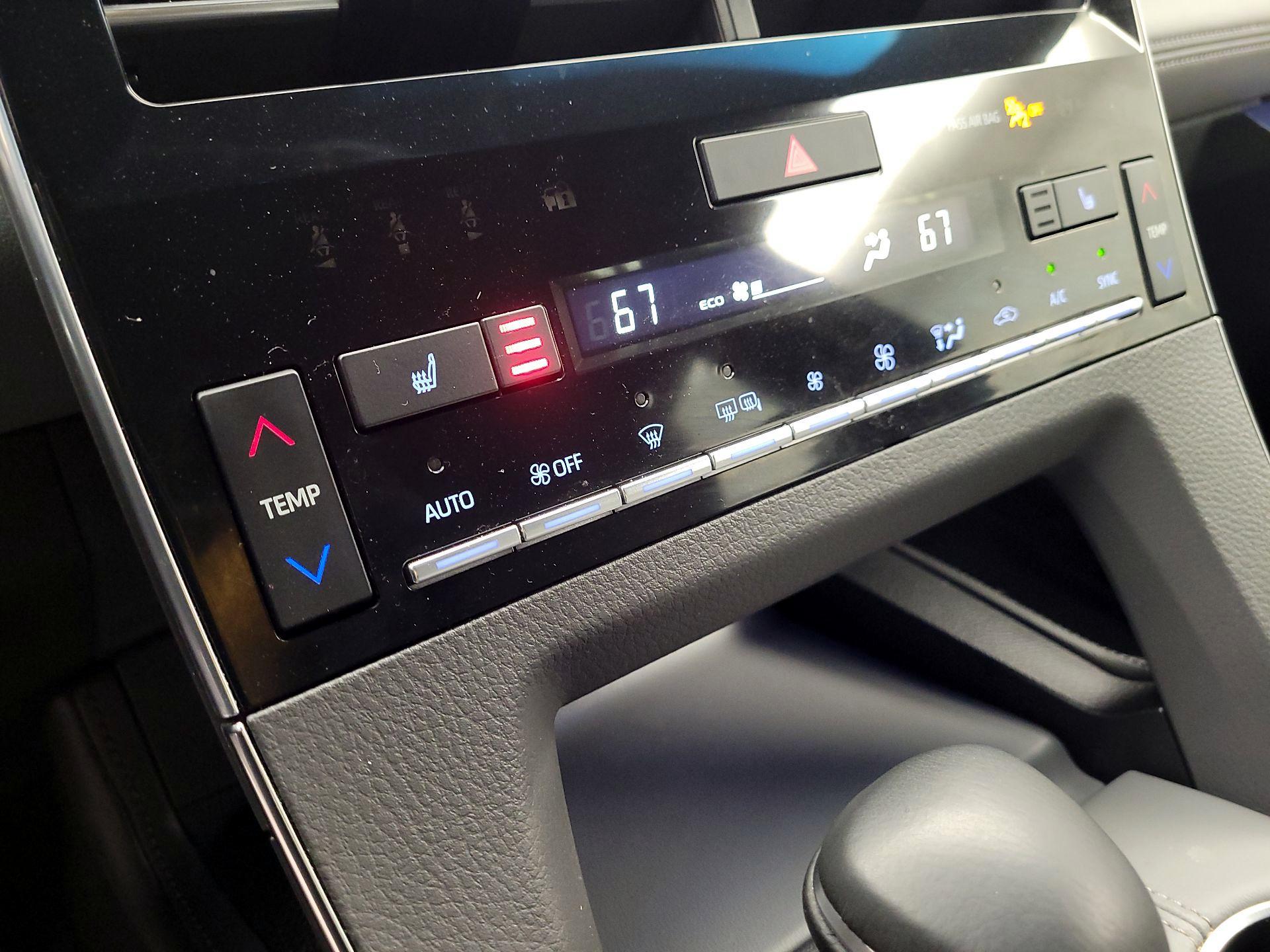 Thumbnail: 2019 Toyota Avalon - 14