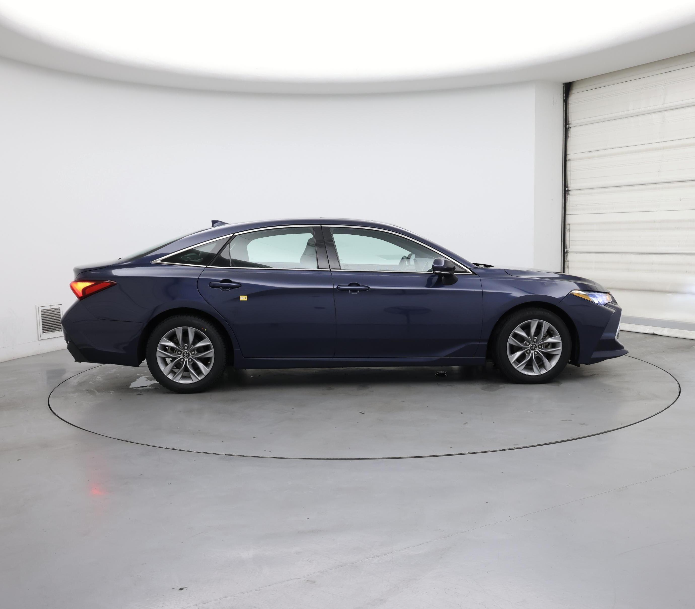 Thumbnail: 2019 Toyota Avalon - 7