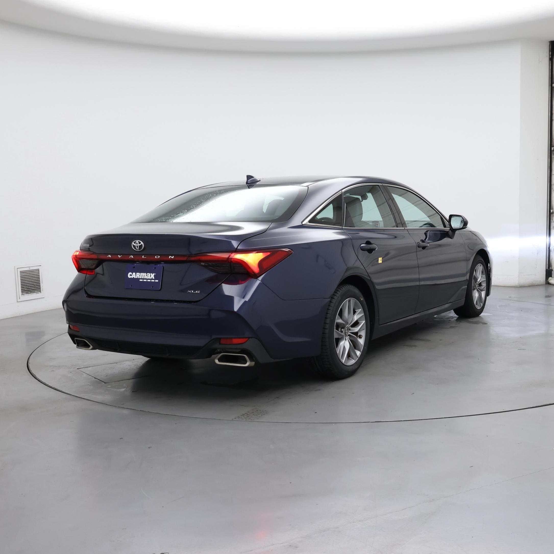 Thumbnail: 2019 Toyota Avalon - 8