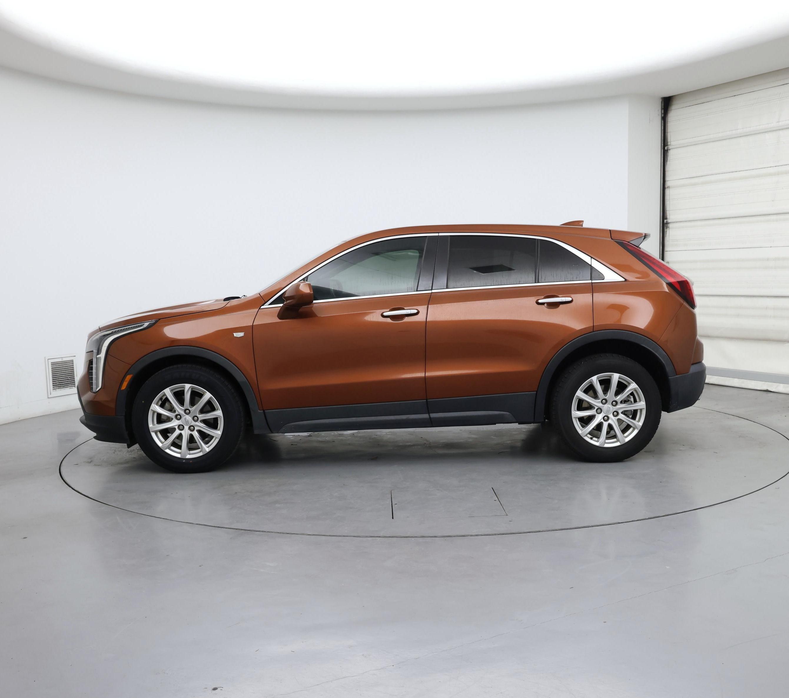 Thumbnail: 2019 Cadillac XT4 - 3