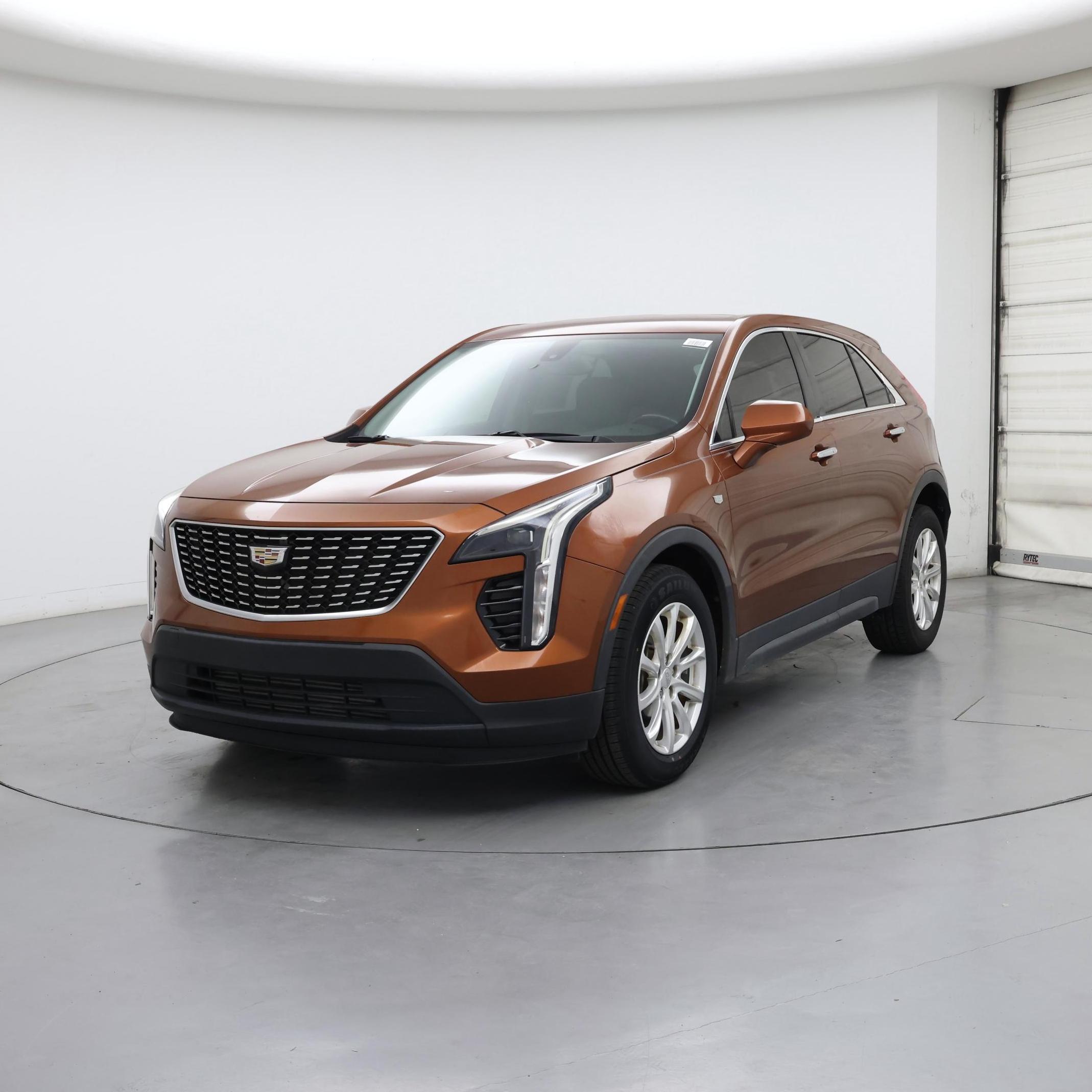 Thumbnail: 2019 Cadillac XT4 - 4