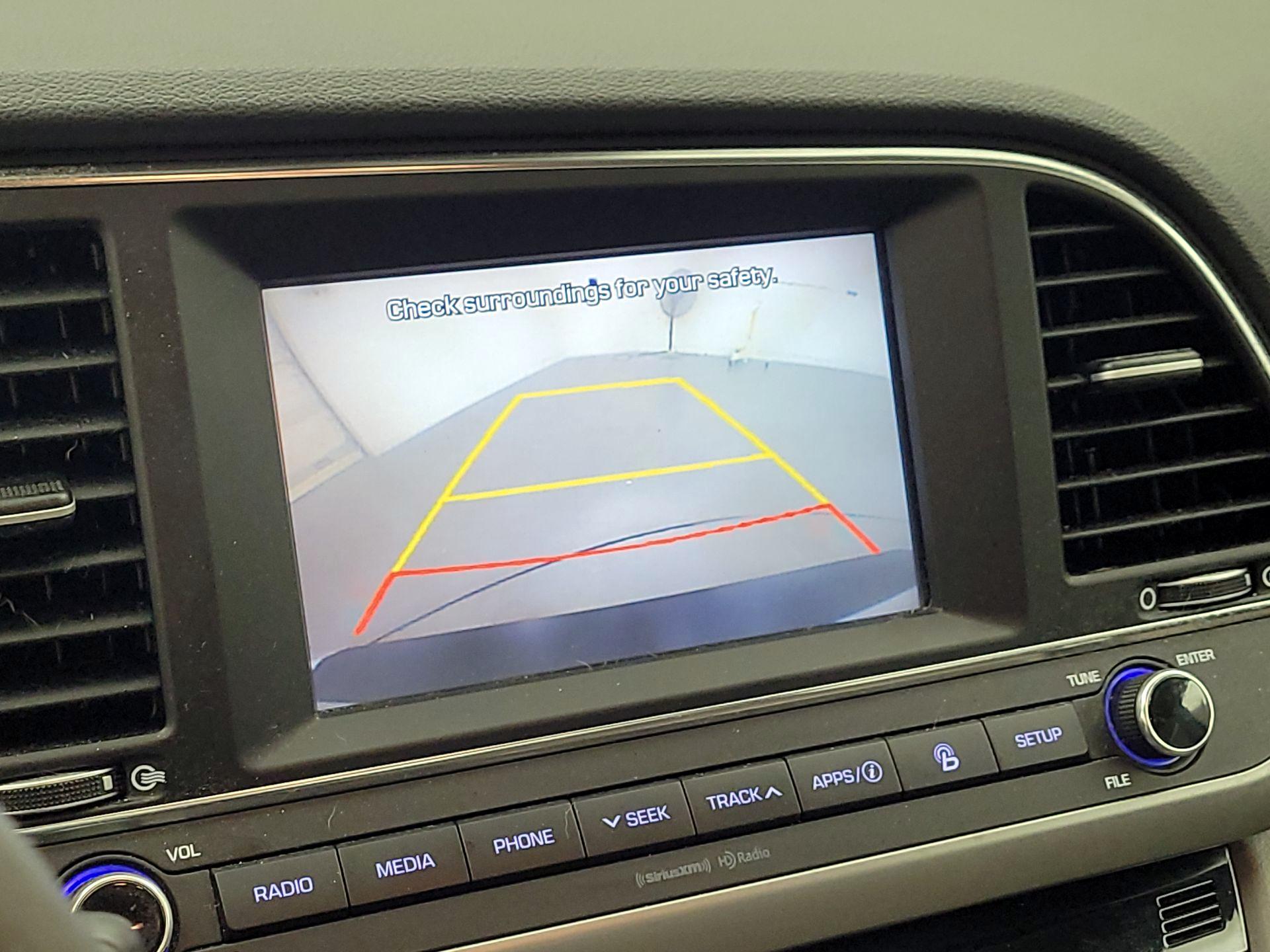 Thumbnail: 2017 Hyundai Elantra - 14