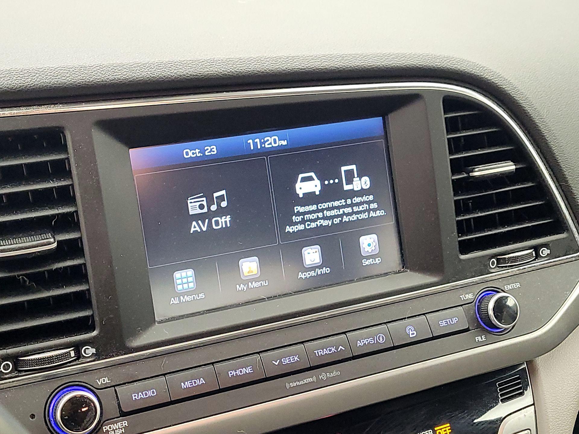 Thumbnail: 2017 Hyundai Elantra - 15