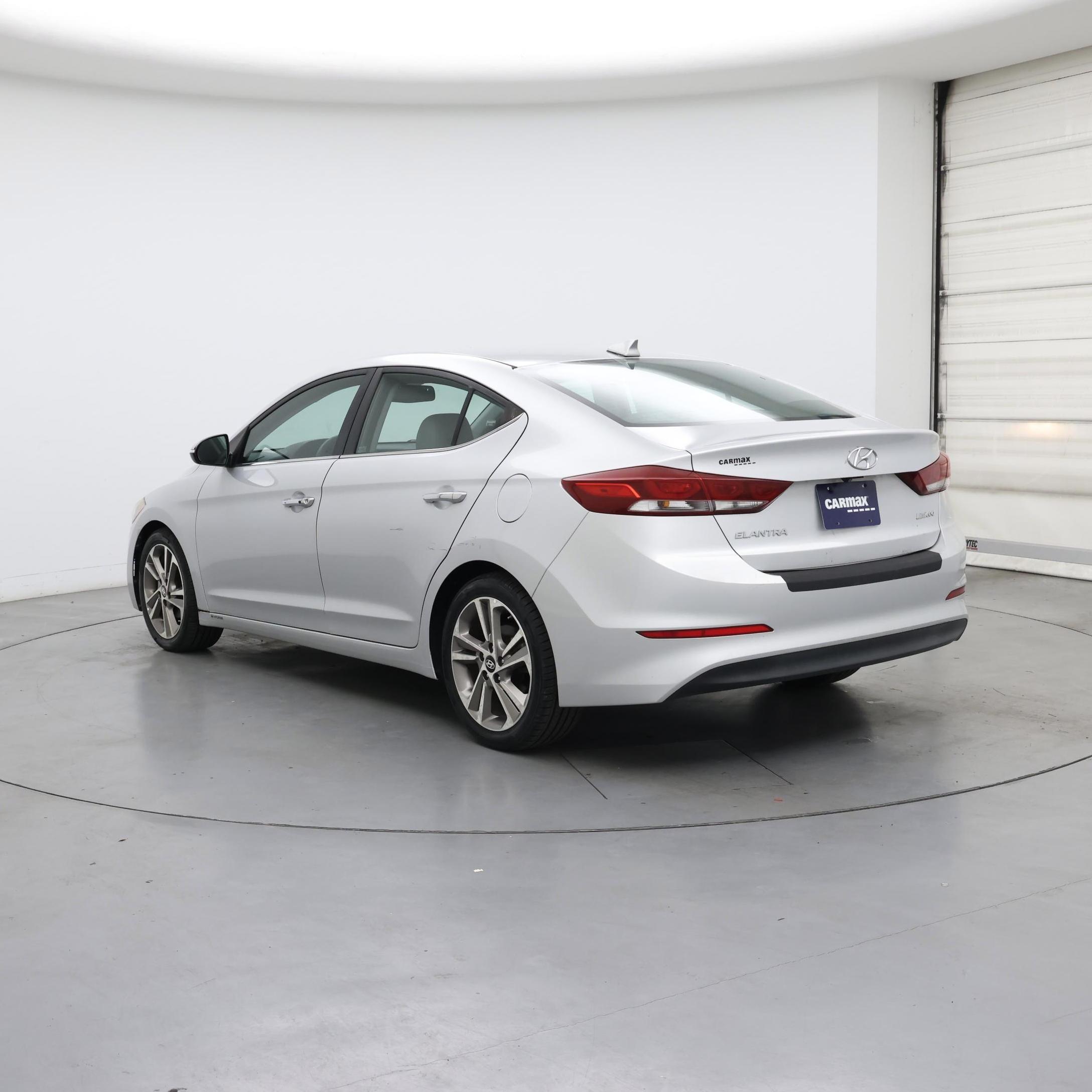 Thumbnail: 2017 Hyundai Elantra - 2