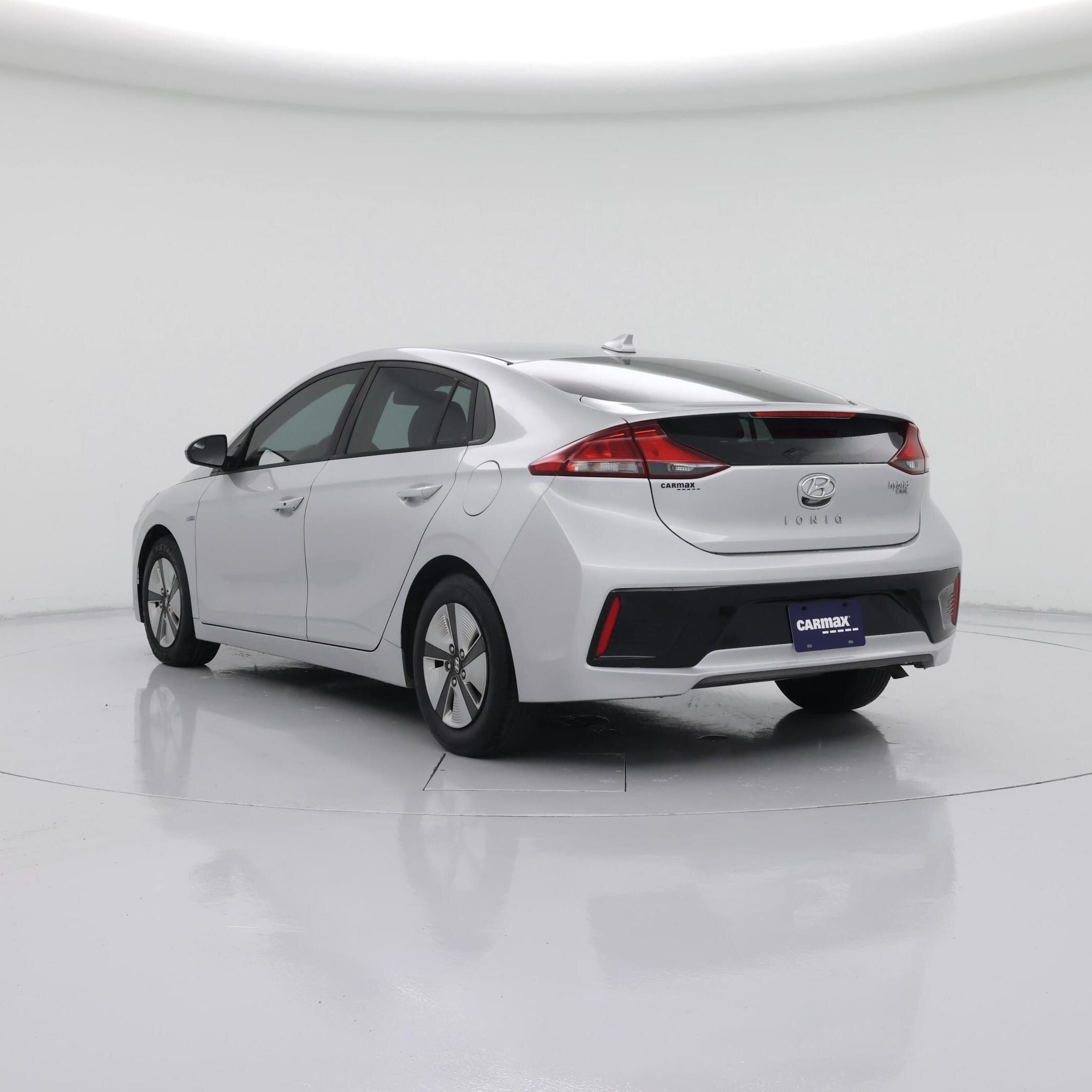 Thumbnail: 2019 Hyundai Ioniq - 2