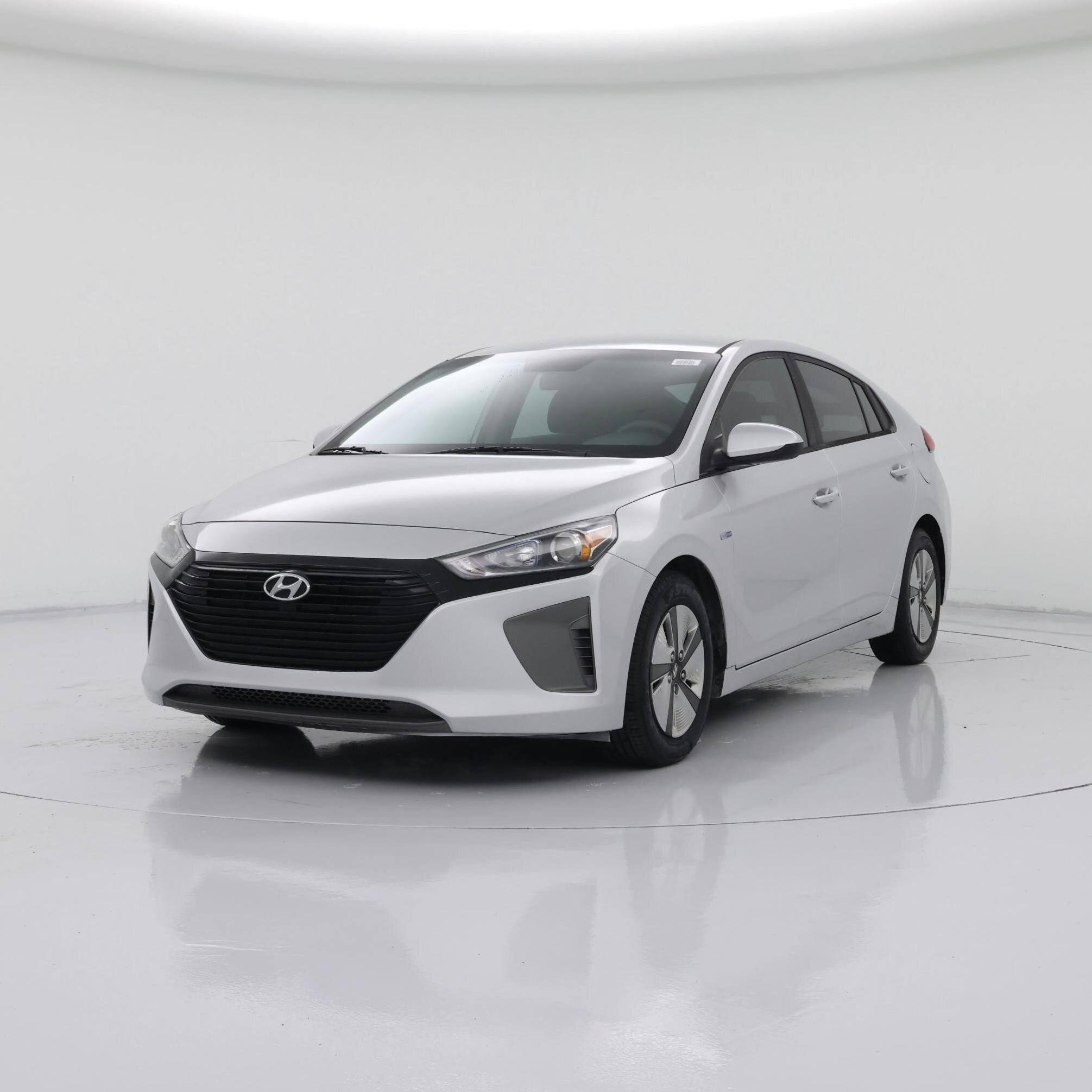 Thumbnail: 2019 Hyundai Ioniq - 4