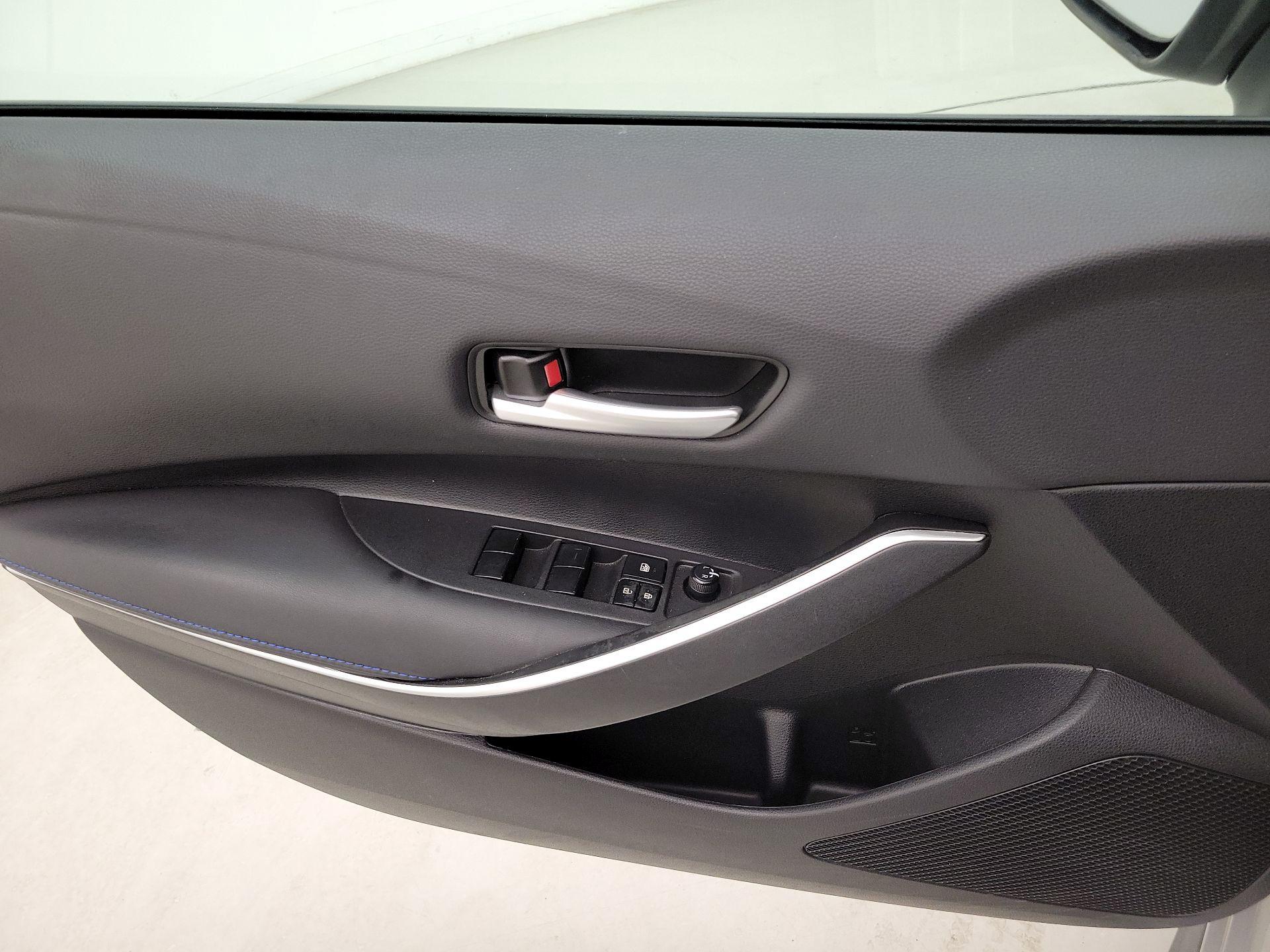 Thumbnail: 2021 Toyota Corolla - 12