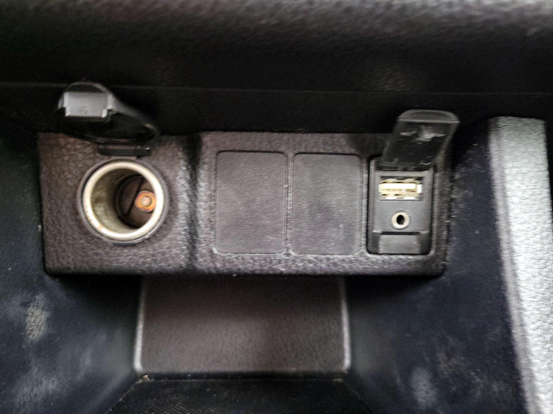 Thumbnail: 2017 Toyota Corolla - 18