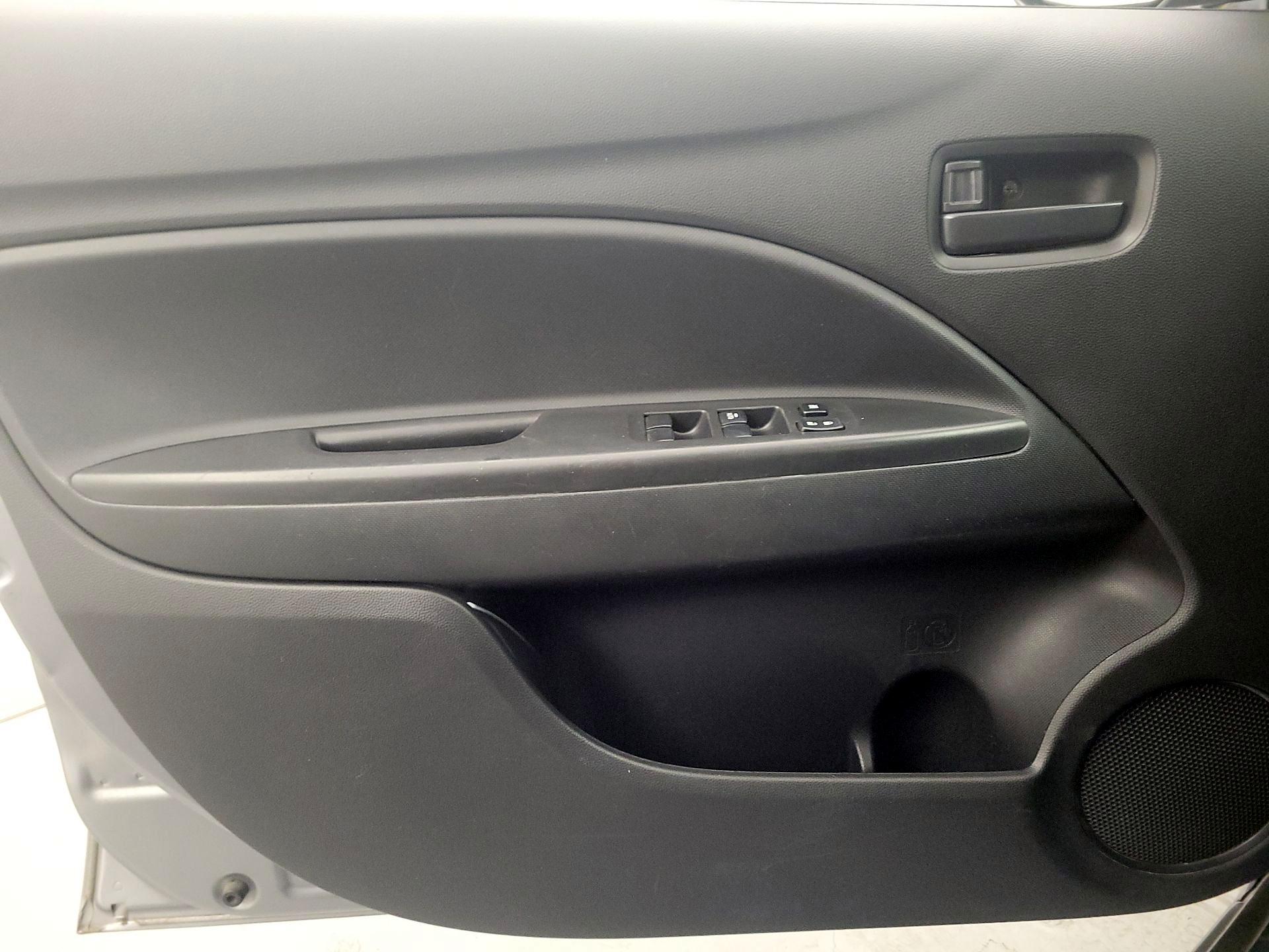 Thumbnail: 2019 Mitsubishi Mirage - 12