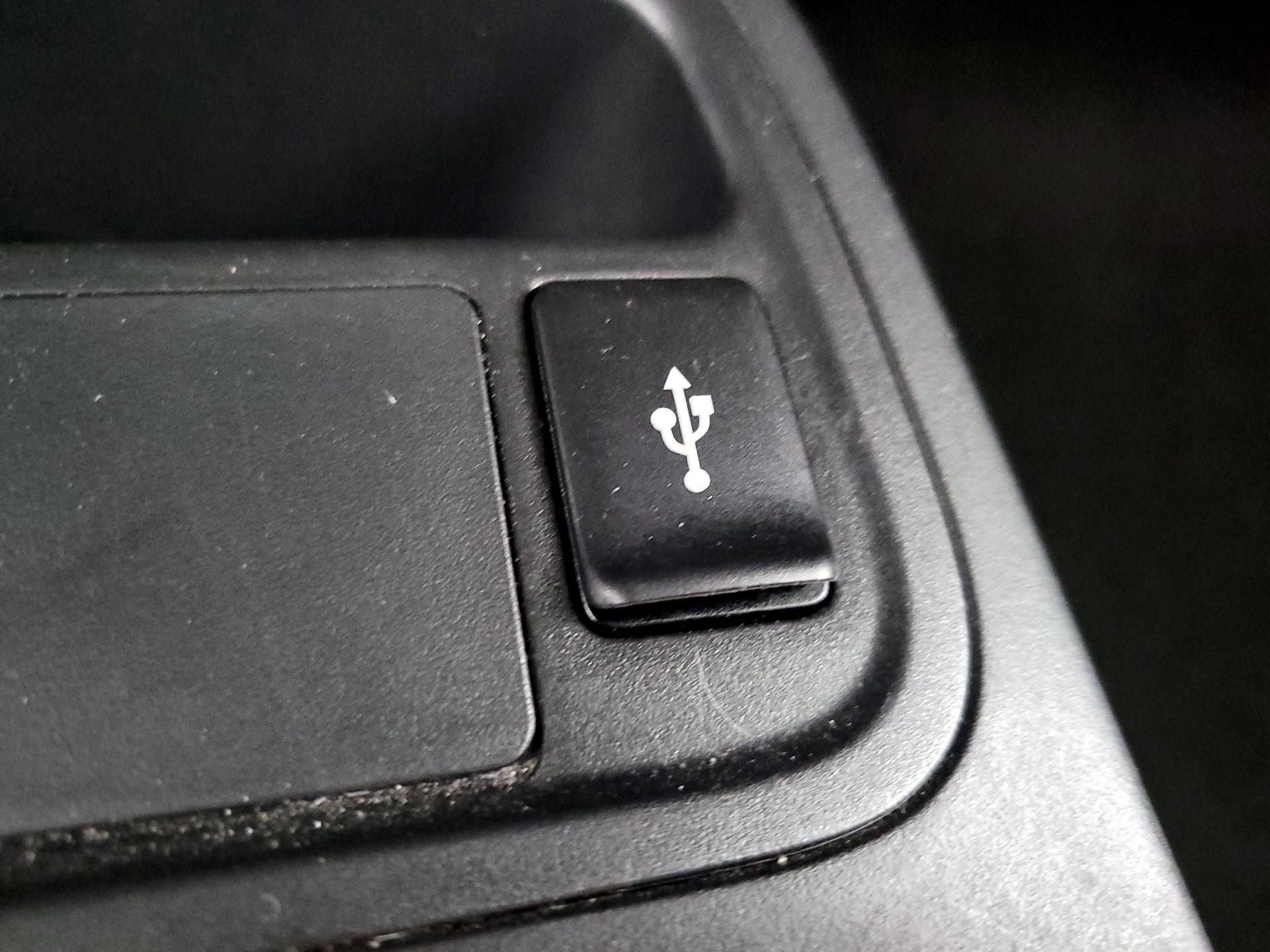 Thumbnail: 2021 Mitsubishi Mirage - 18