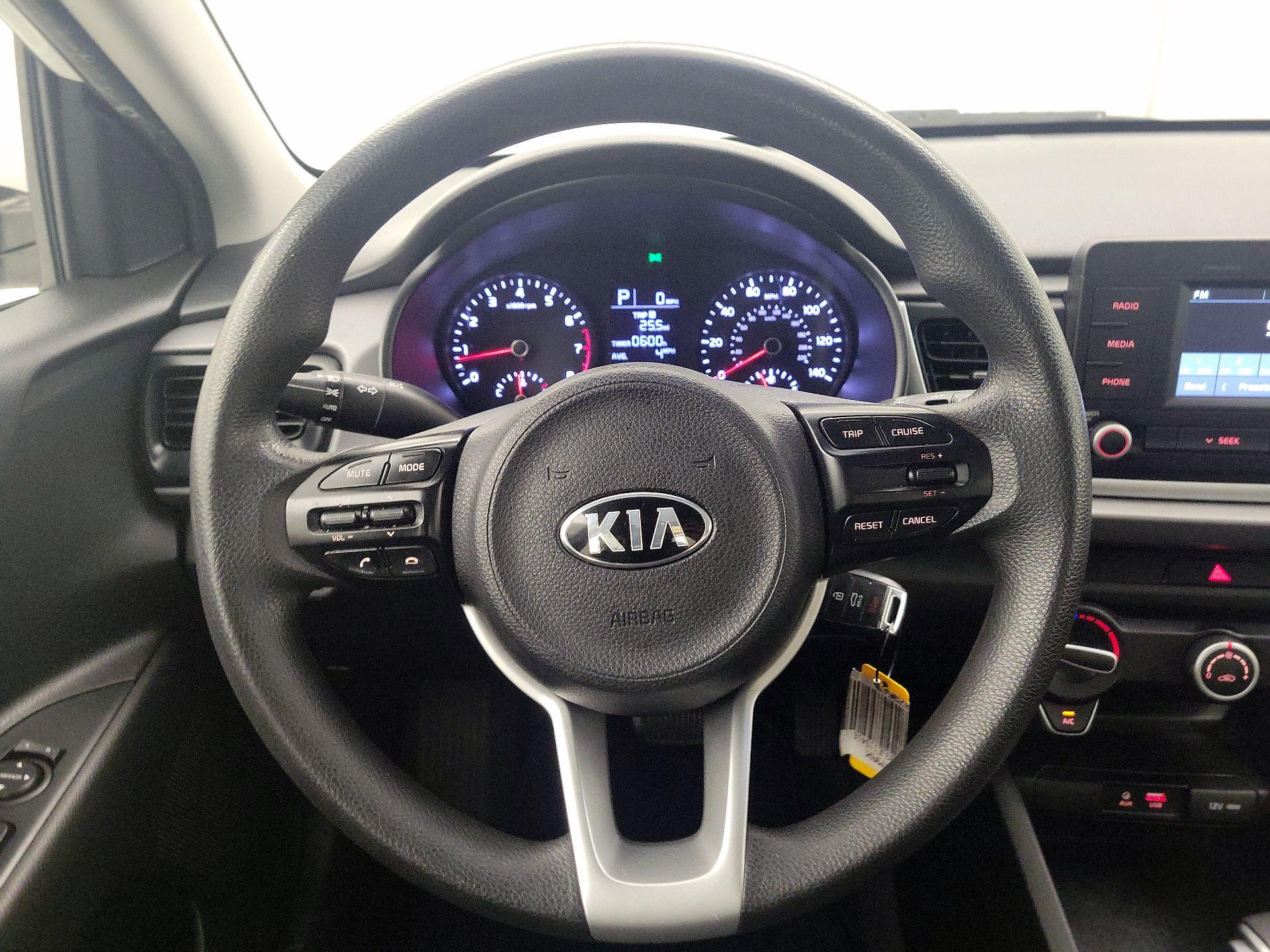 Thumbnail: 2018 Kia Rio - 10