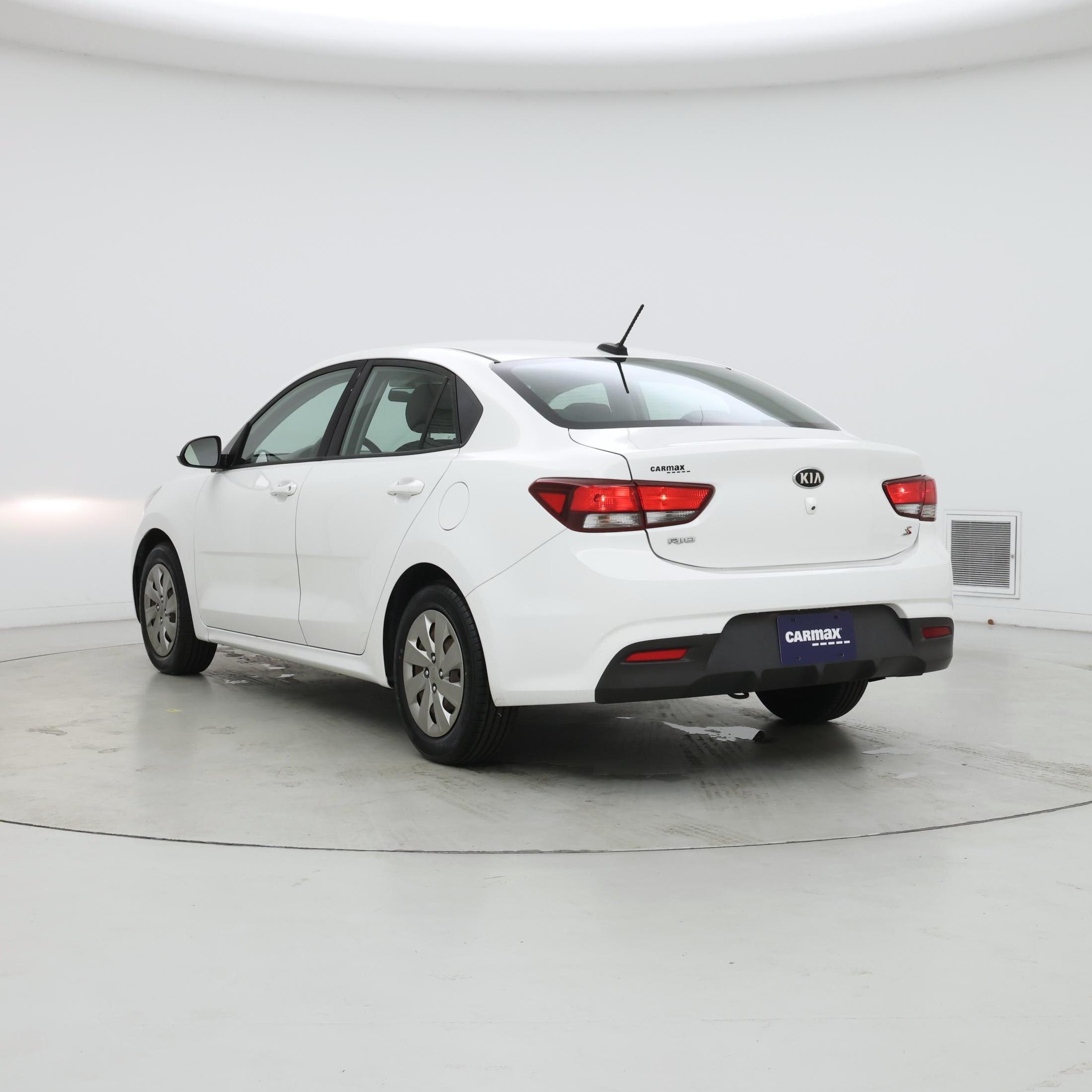 Thumbnail: 2018 Kia Rio - 2