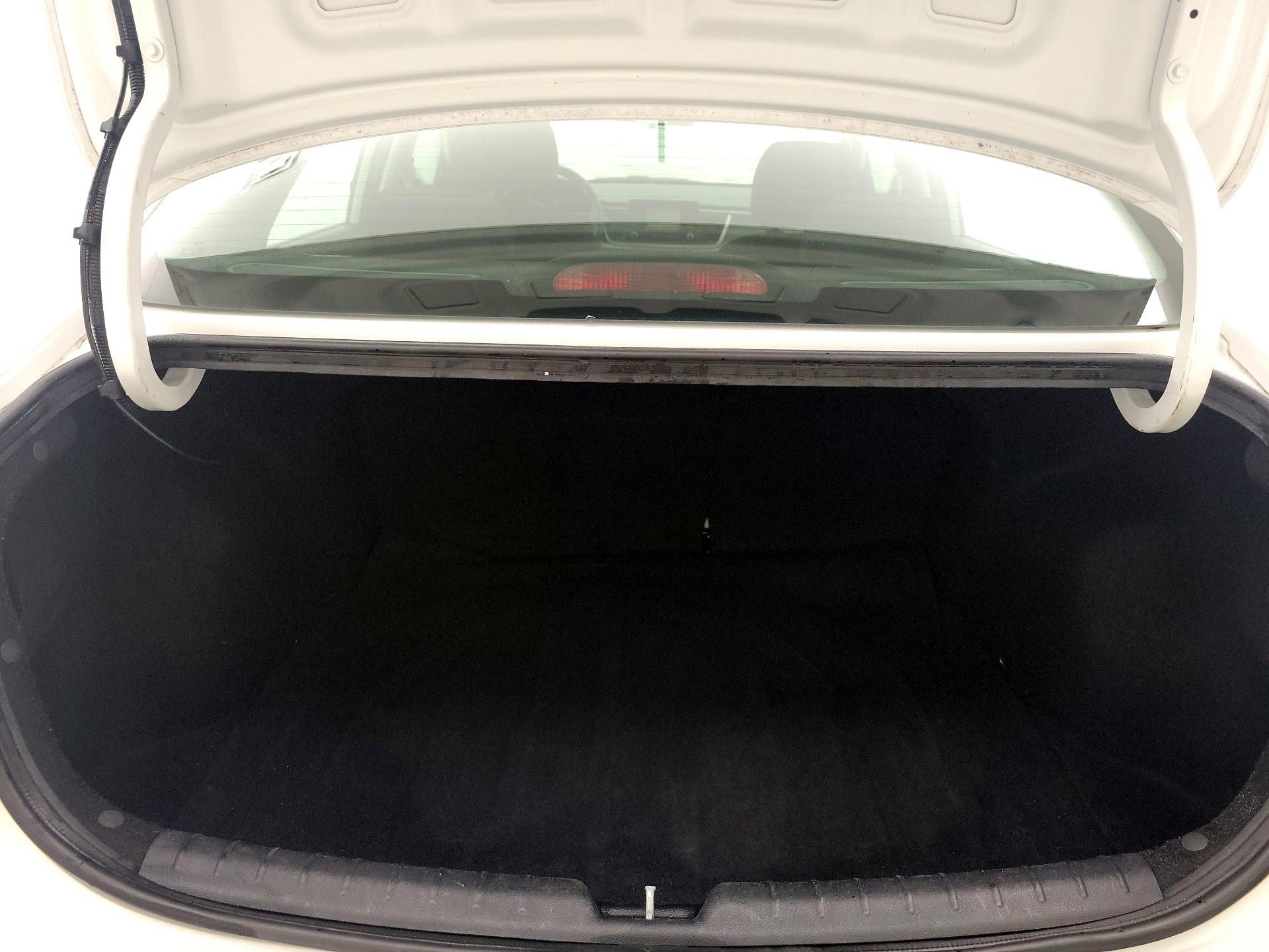 Thumbnail: 2018 Kia Rio - 20