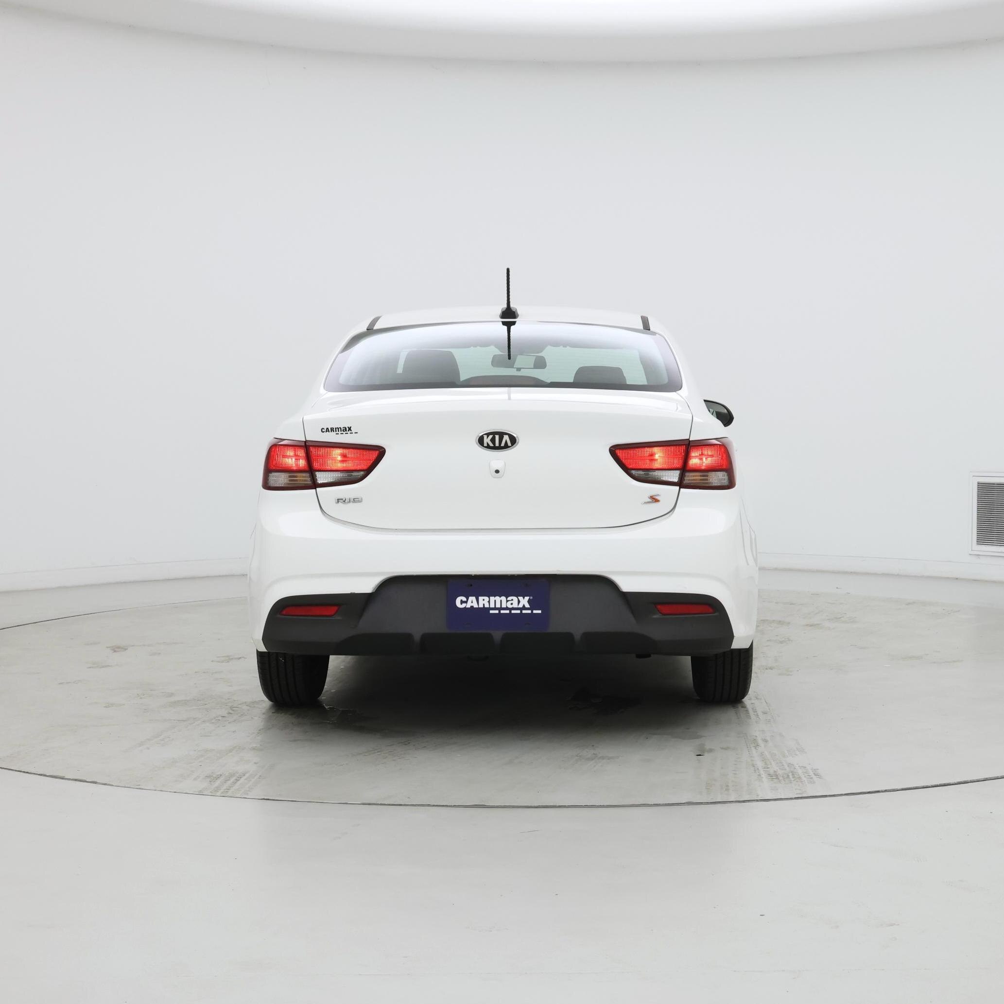 Thumbnail: 2018 Kia Rio - 6