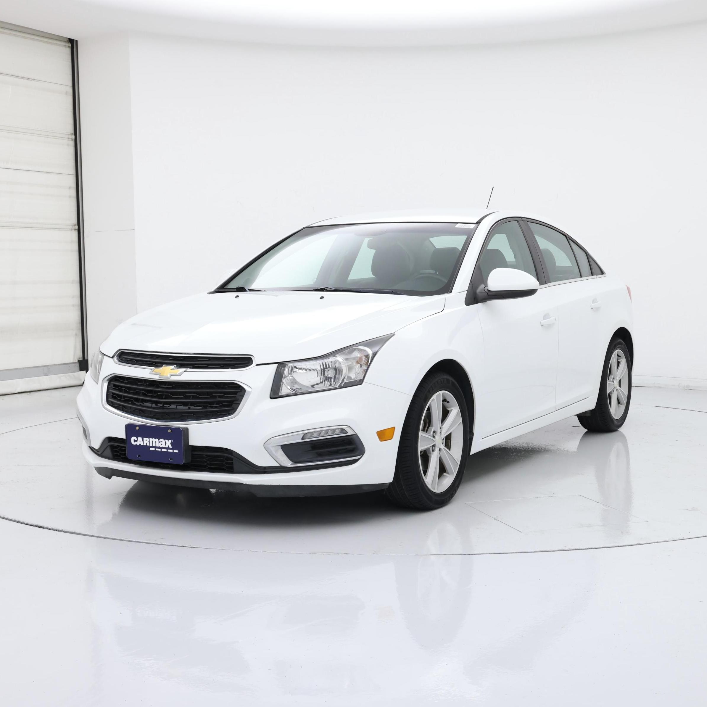 Thumbnail: 2015 Chevrolet Cruze - 4
