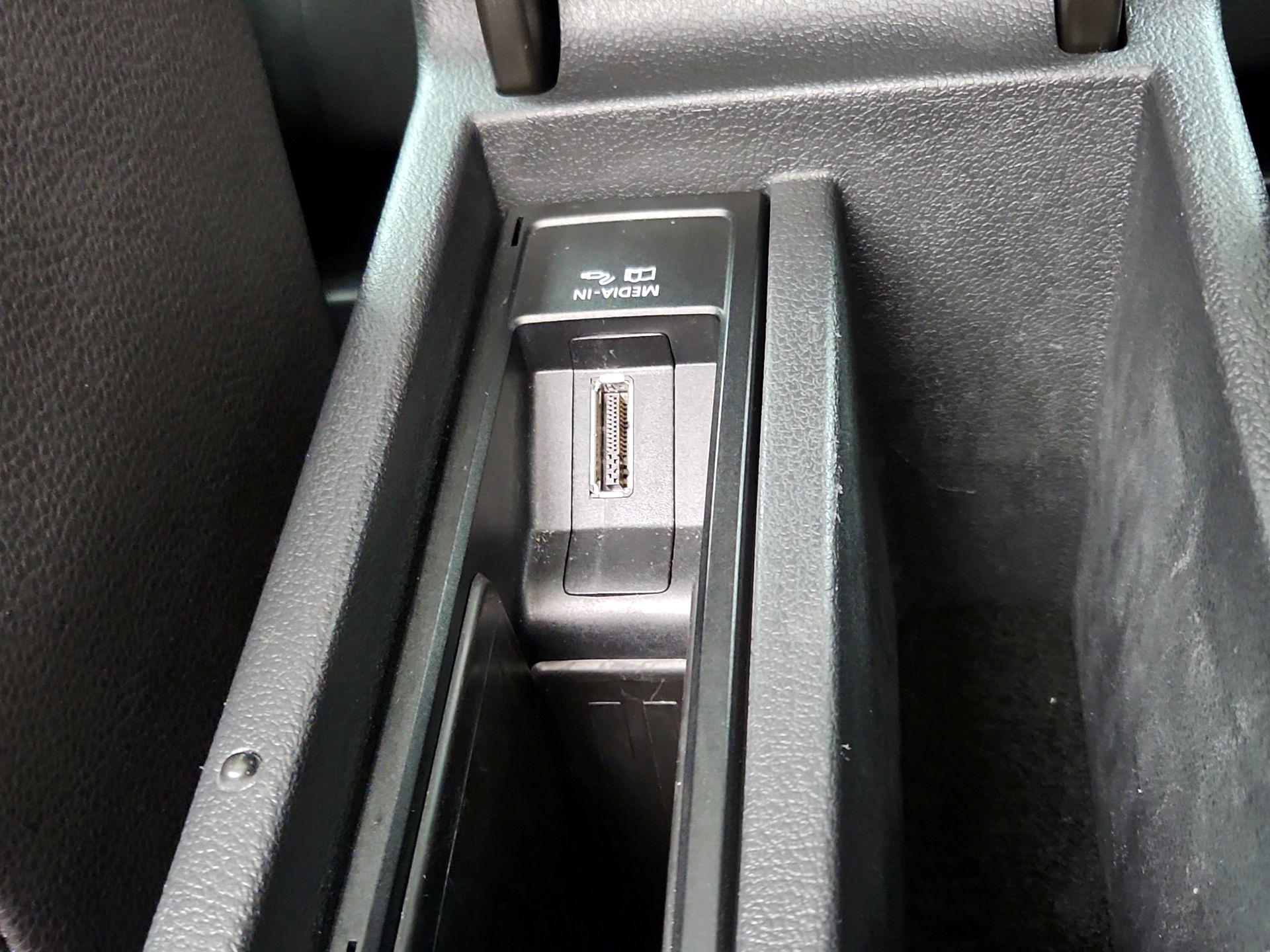 Thumbnail: 2015 Volkswagen Tiguan - 19