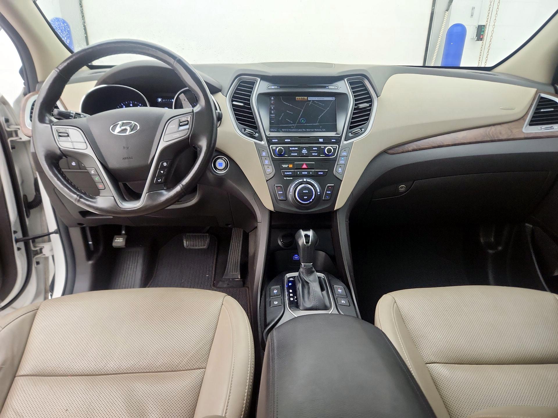 Thumbnail: 2017 Hyundai Santa Fe - 9