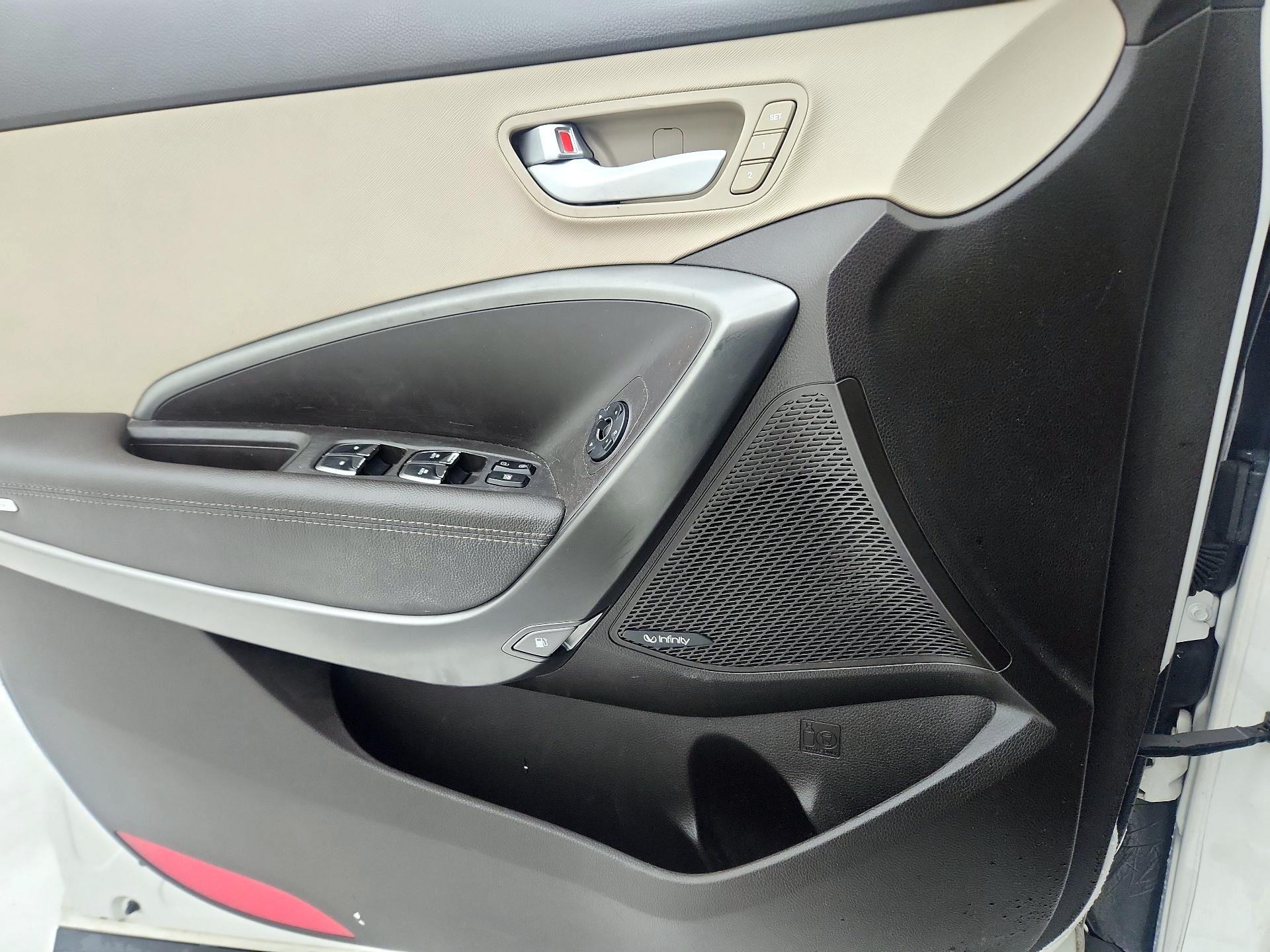 Thumbnail: 2017 Hyundai Santa Fe - 12