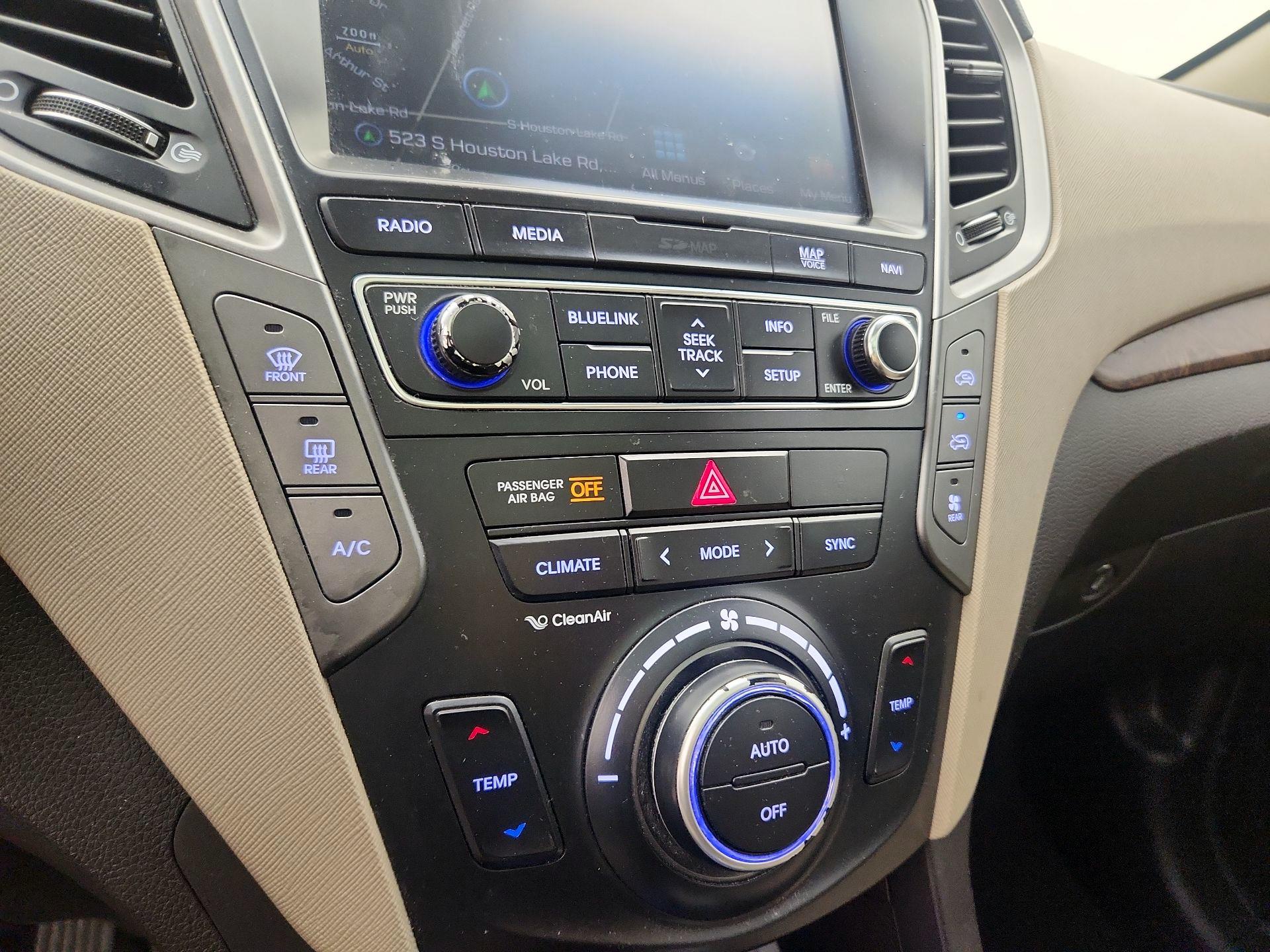 Thumbnail: 2017 Hyundai Santa Fe - 17