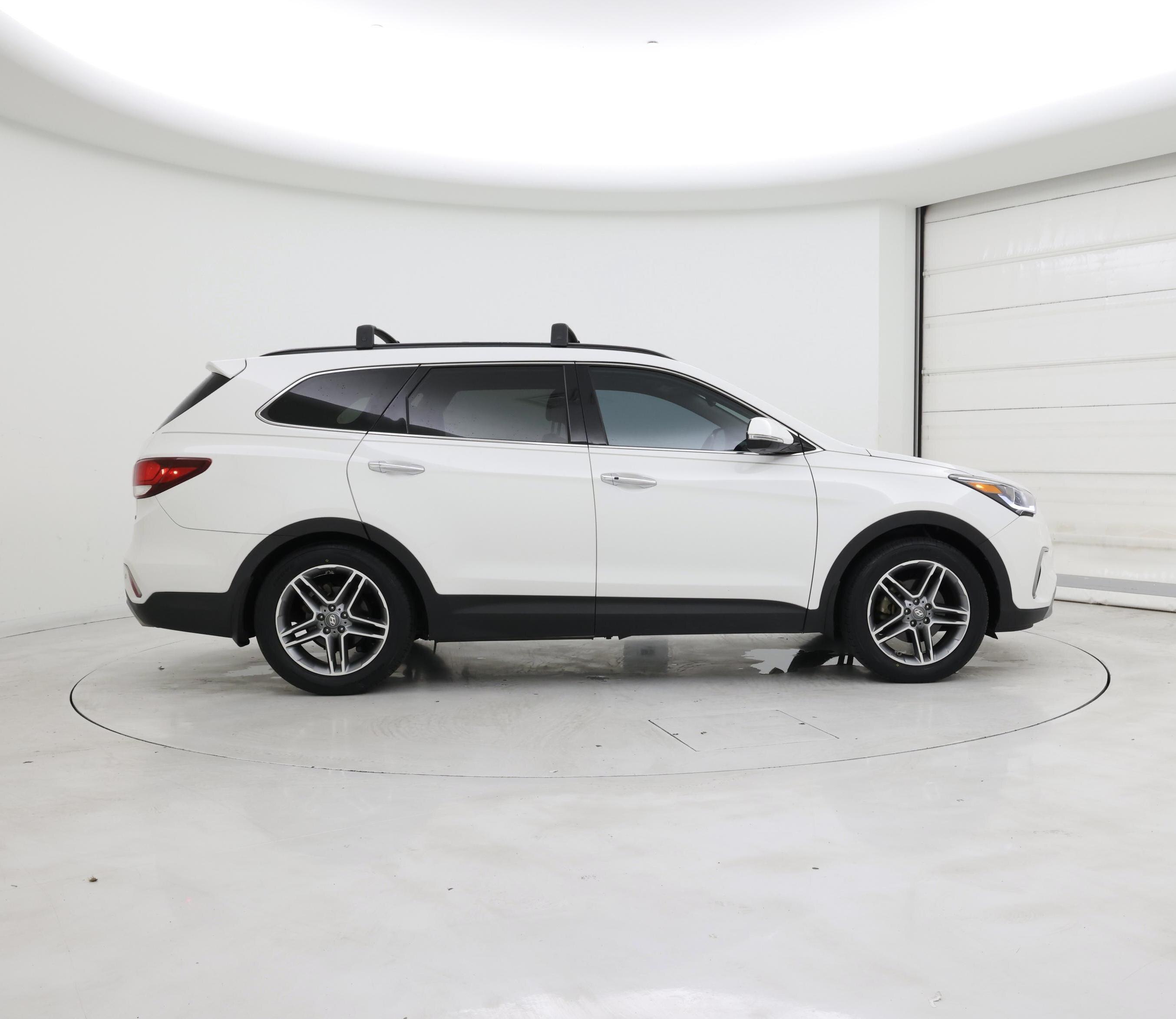 Thumbnail: 2017 Hyundai Santa Fe - 7