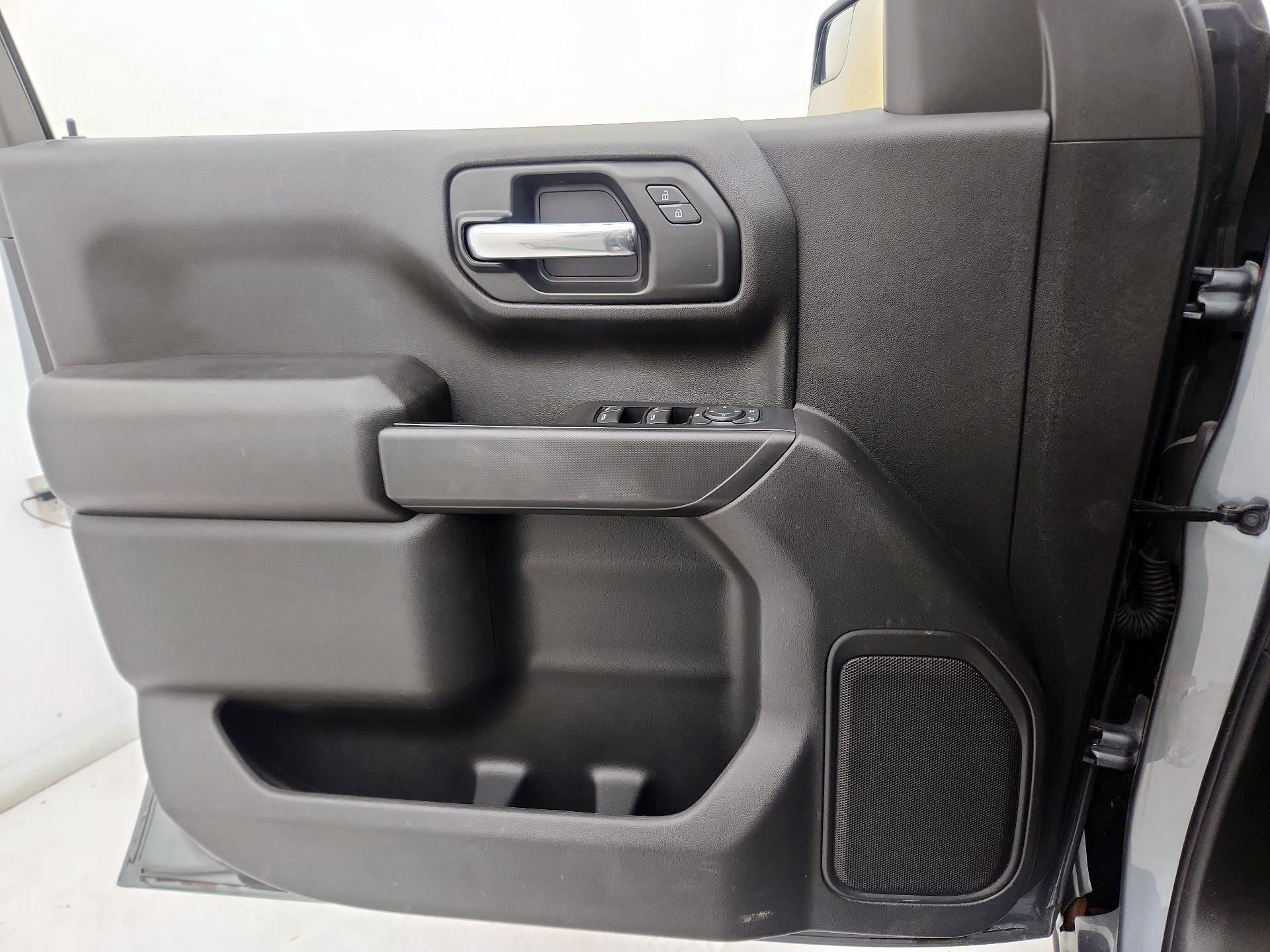 Thumbnail: 2021 Chevrolet Silverado 1500 - 12