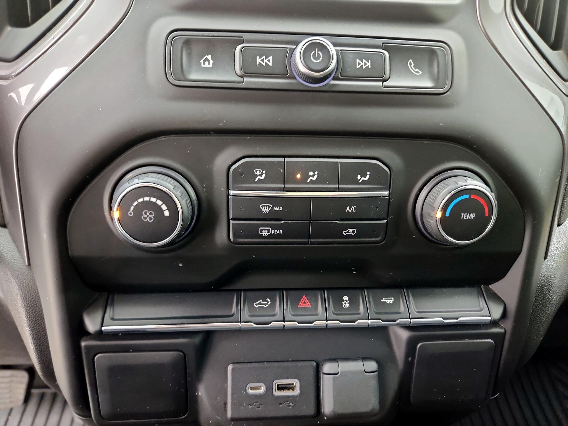 Thumbnail: 2021 Chevrolet Silverado 1500 - 16