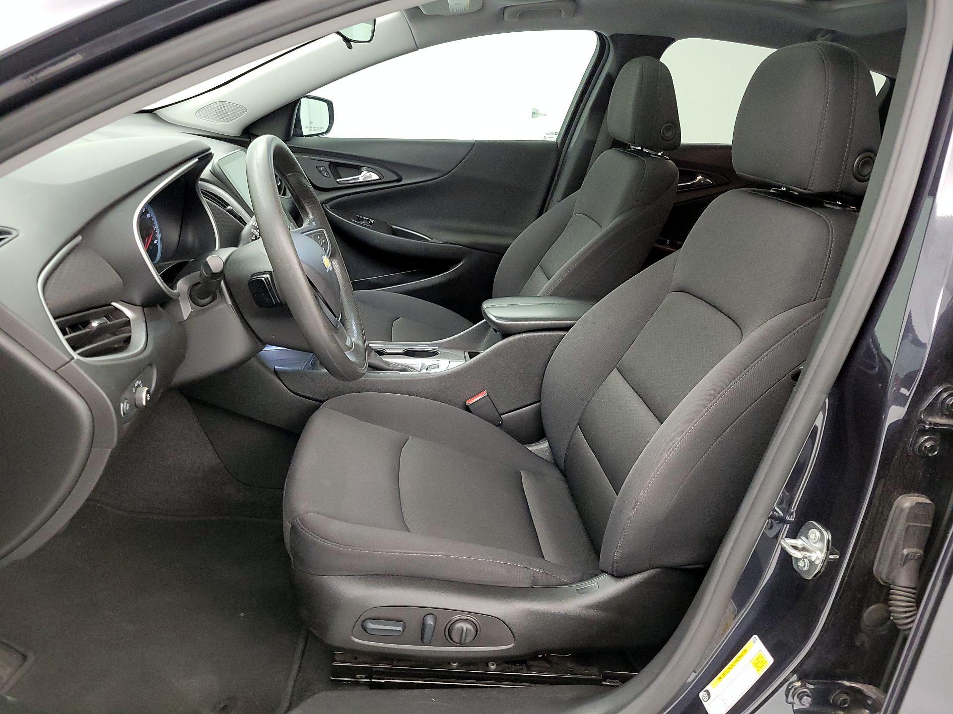 Thumbnail: 2023 Chevrolet Malibu - 11