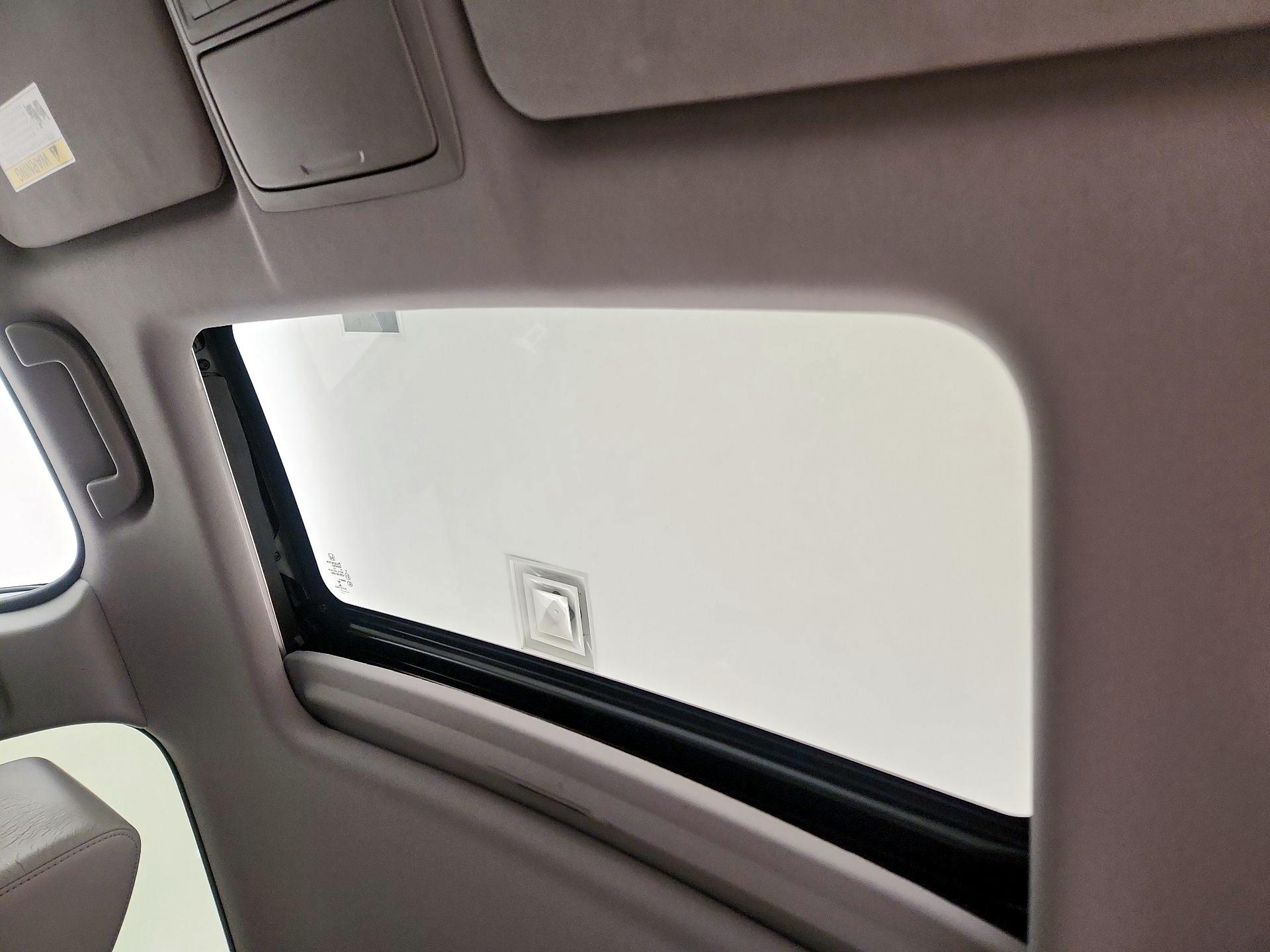 Thumbnail: 2017 Honda CR-V - 19