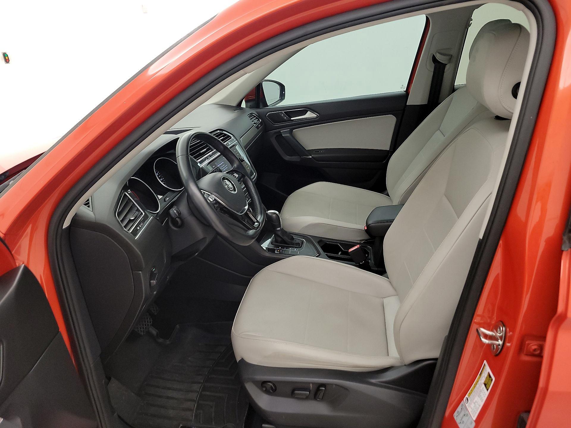 Thumbnail: 2018 Volkswagen Tiguan - 11