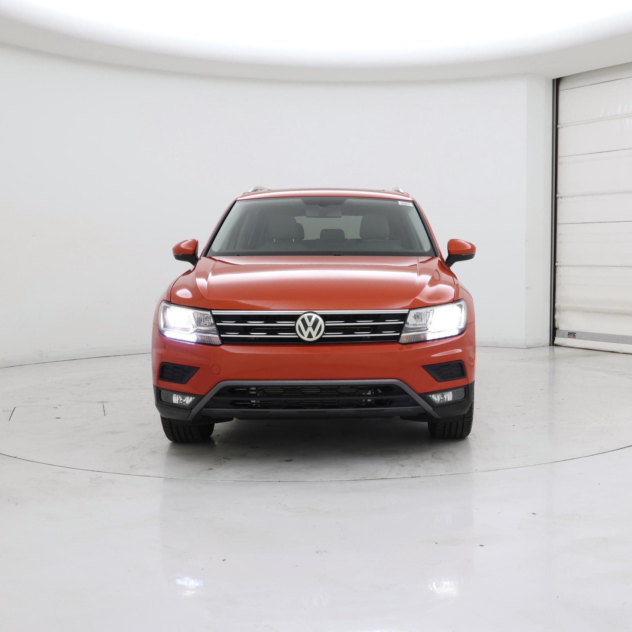 Thumbnail: 2018 Volkswagen Tiguan - 5