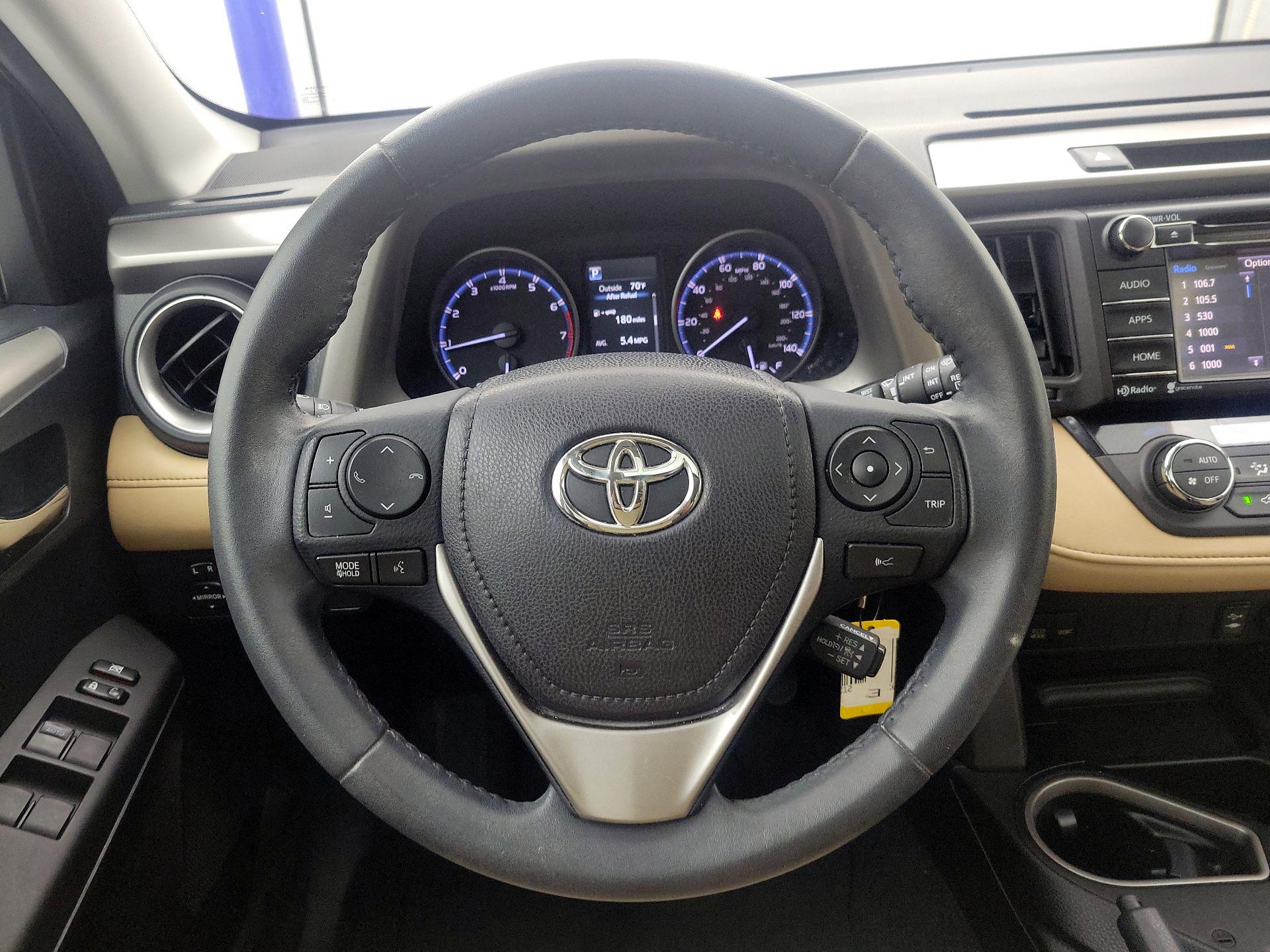 Thumbnail: 2017 Toyota RAV4 - 10