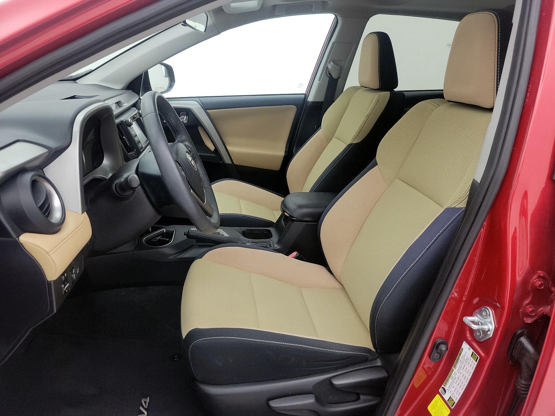 Thumbnail: 2017 Toyota RAV4 - 11