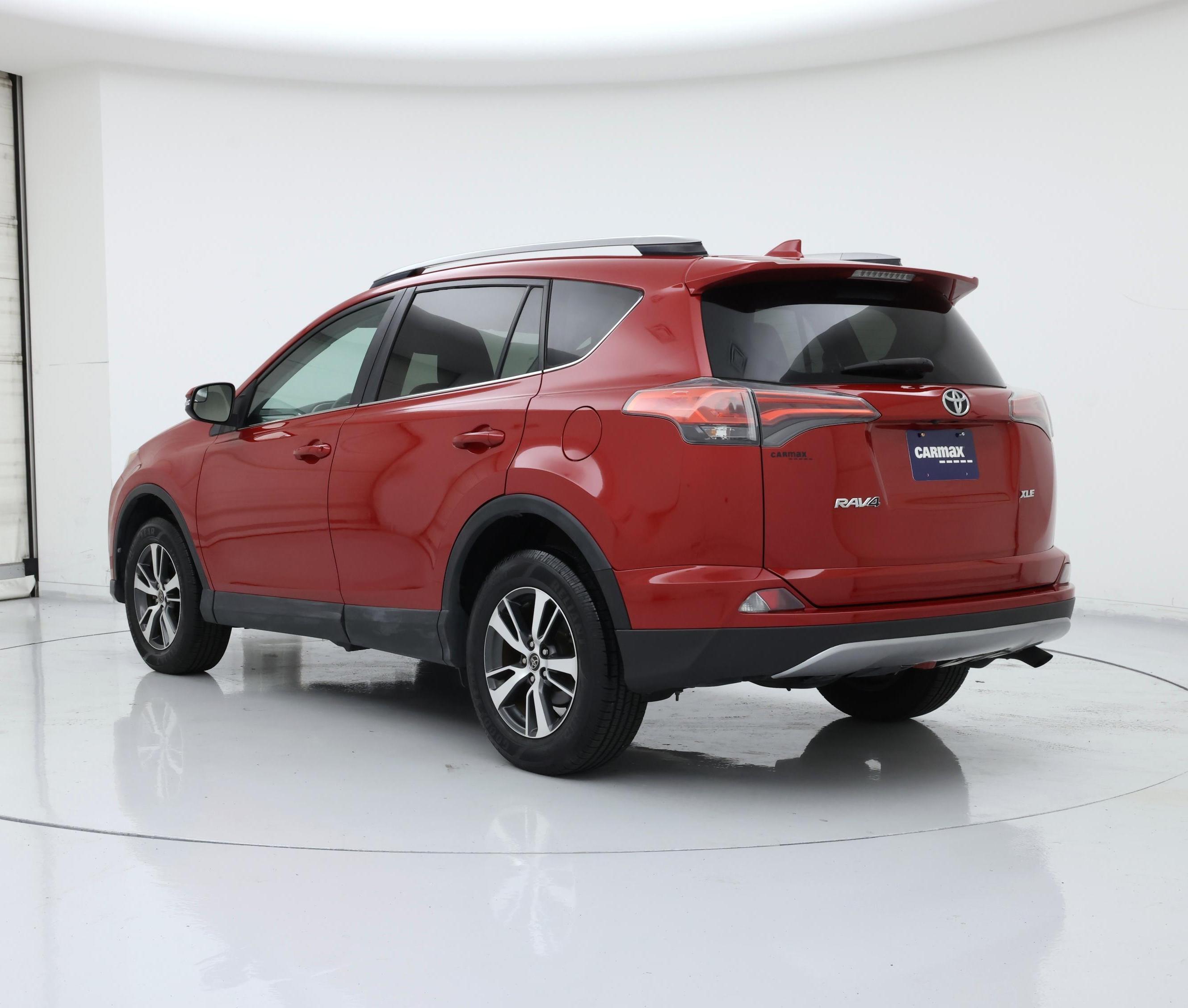 Thumbnail: 2017 Toyota RAV4 - 2