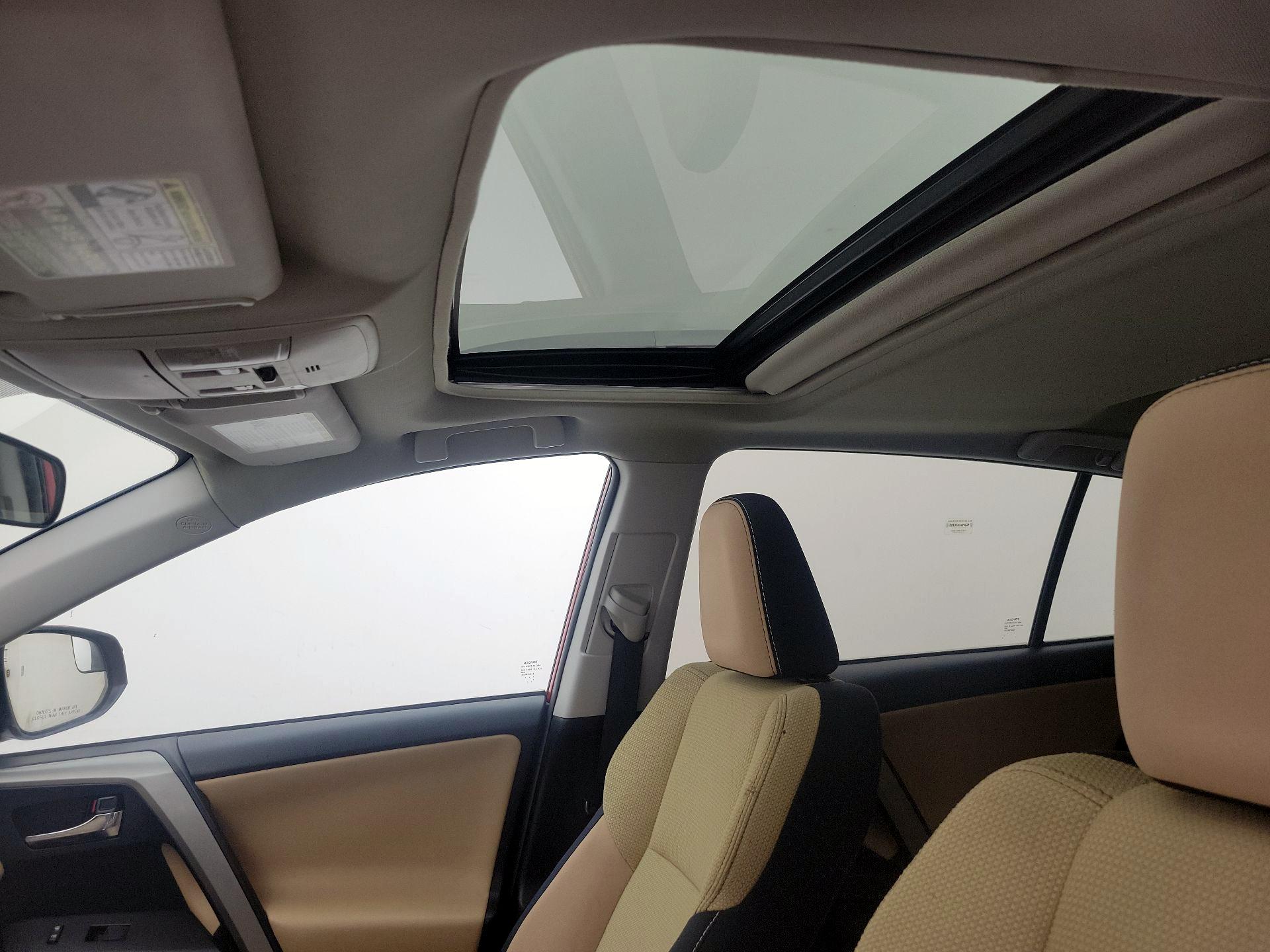 Thumbnail: 2017 Toyota RAV4 - 19