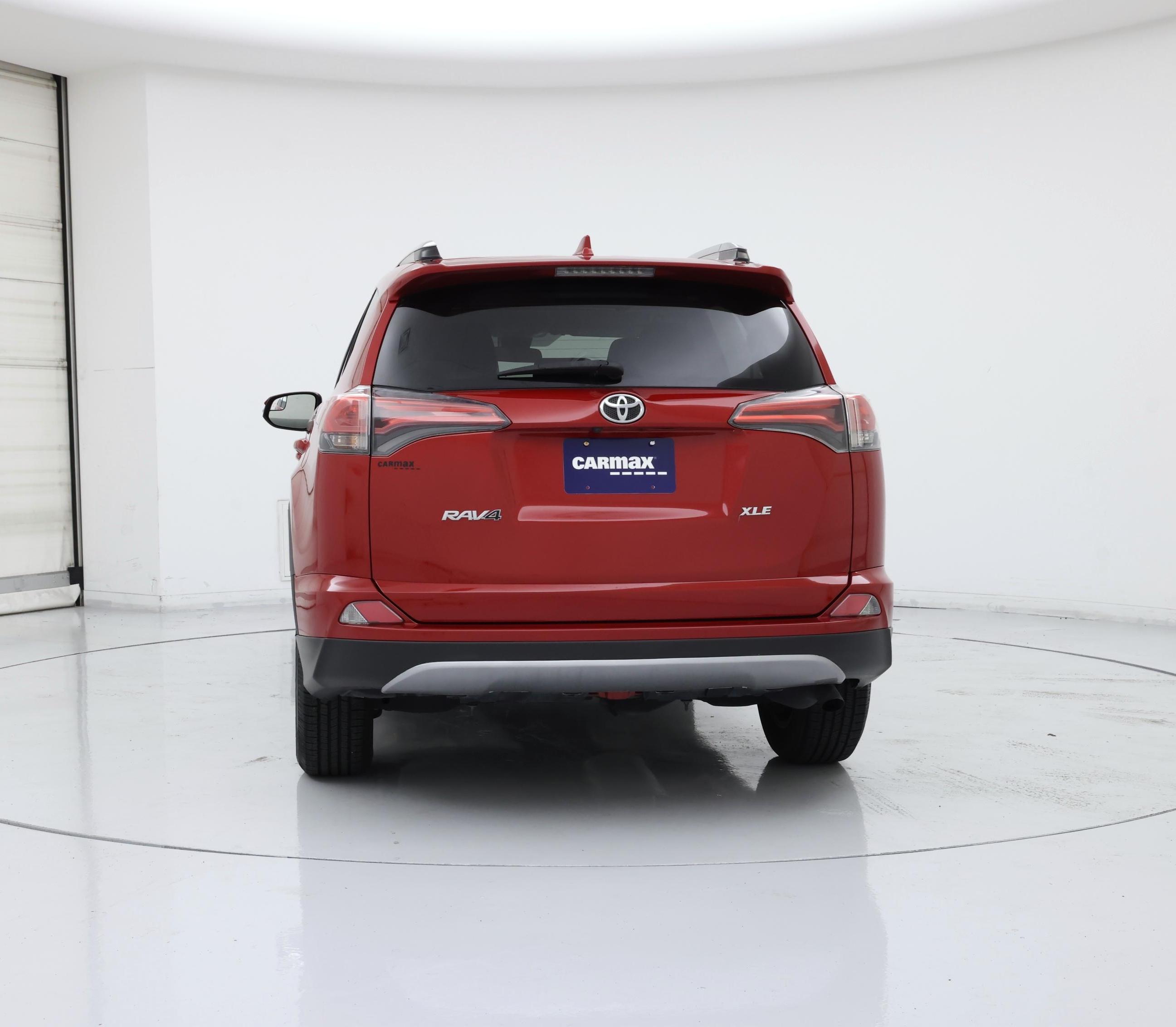 Thumbnail: 2017 Toyota RAV4 - 6