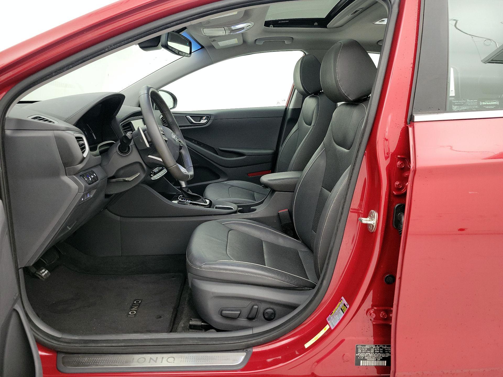 Thumbnail: 2019 Hyundai Ioniq - 11