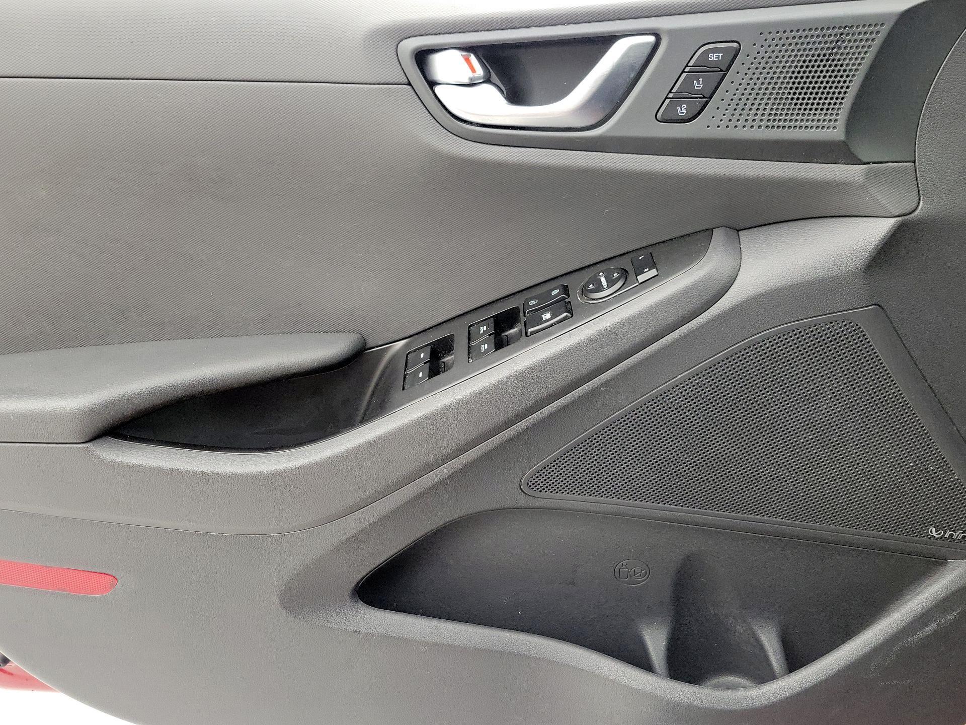 Thumbnail: 2019 Hyundai Ioniq - 12