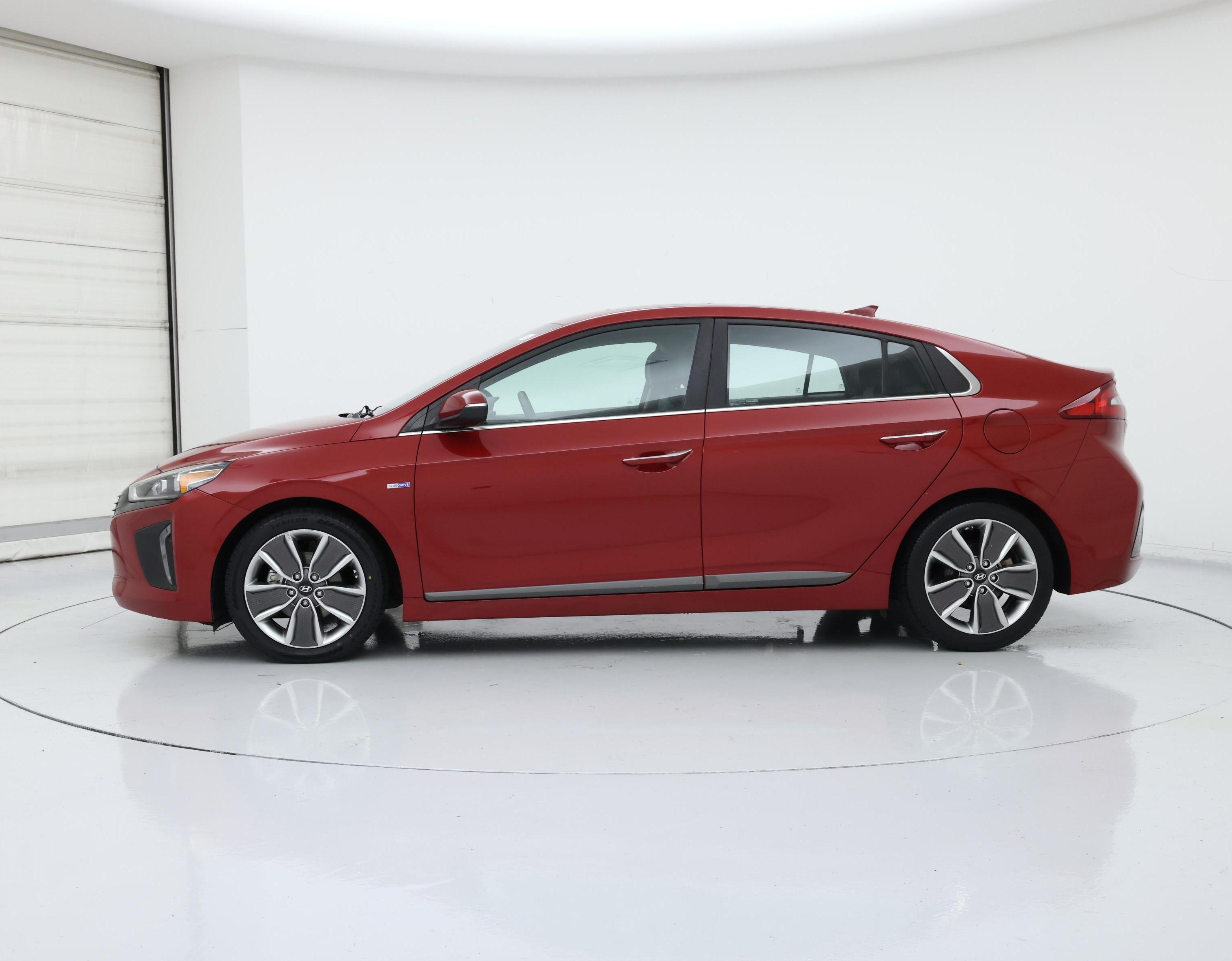 Thumbnail: 2019 Hyundai Ioniq - 3