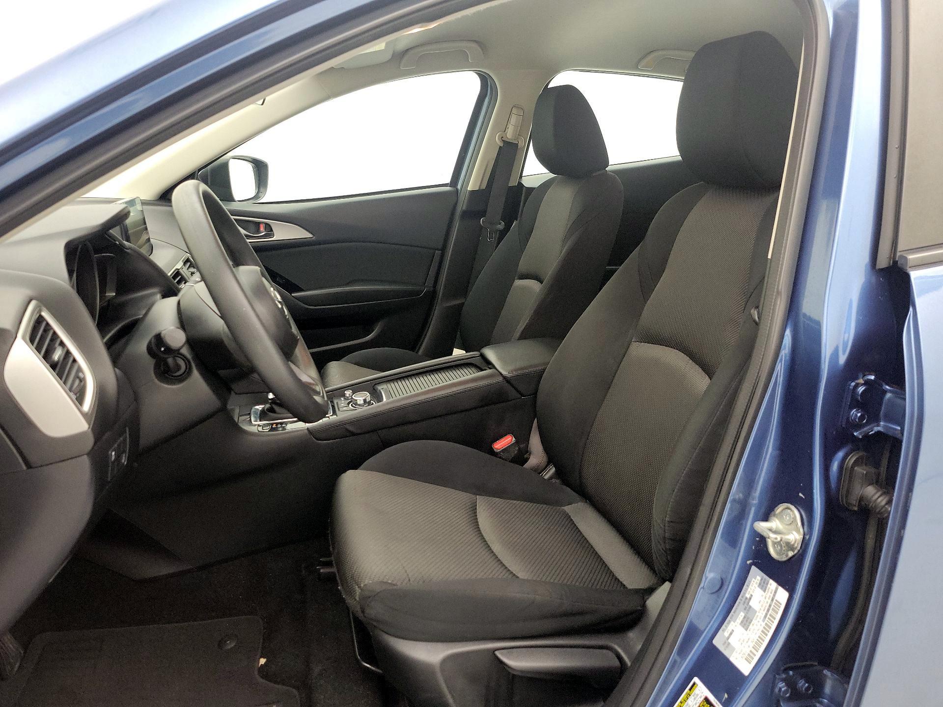 Thumbnail: 2017 Mazda Mazda3 - 11