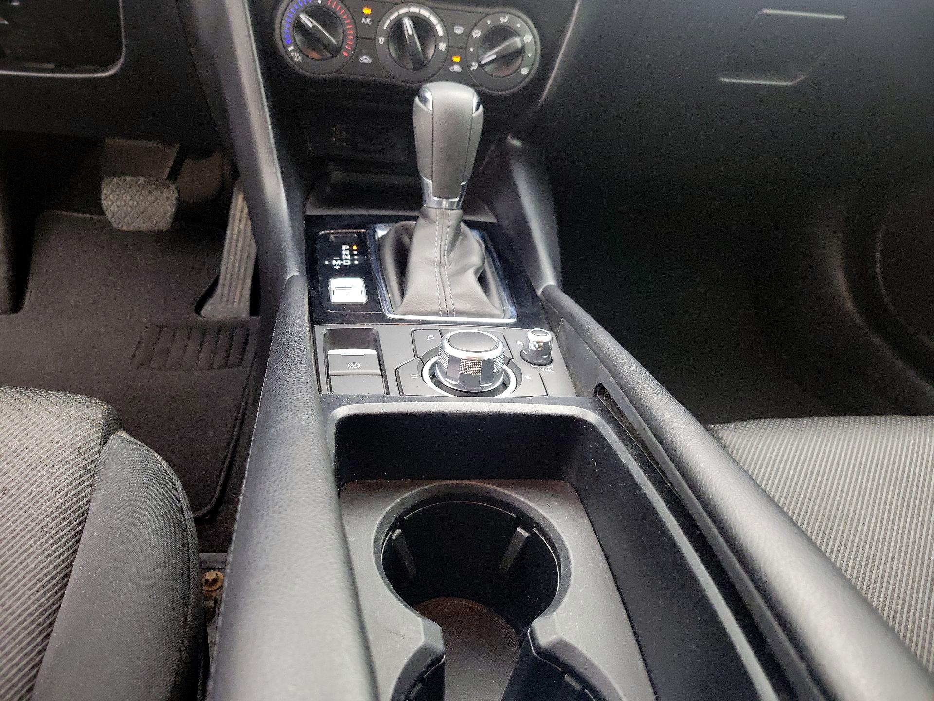 Thumbnail: 2017 Mazda Mazda3 - 17