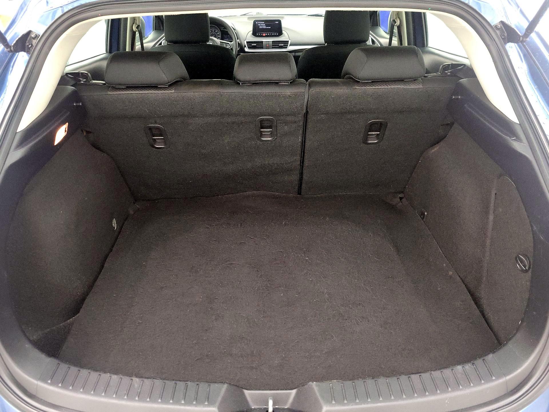 Thumbnail: 2017 Mazda Mazda3 - 20