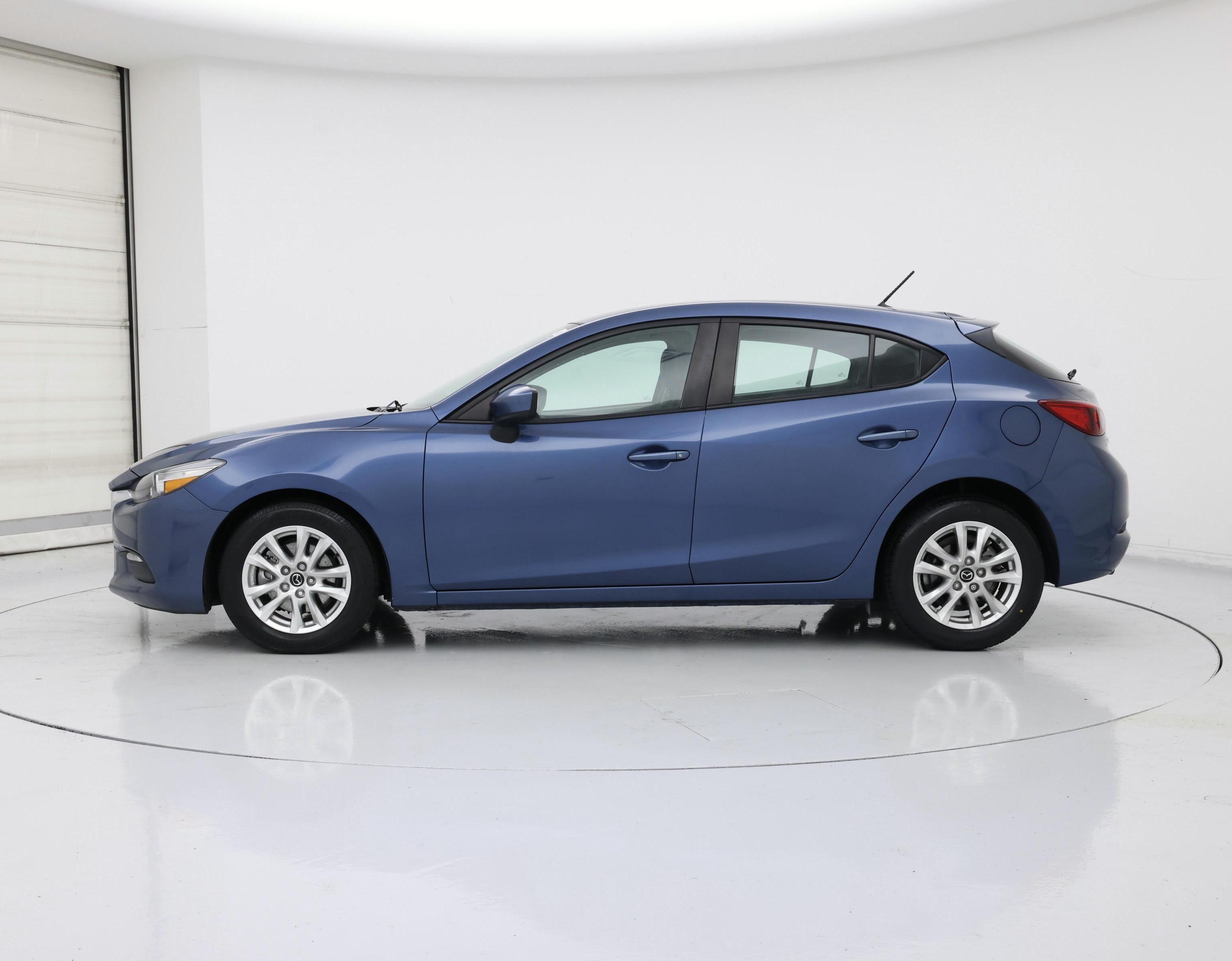 Thumbnail: 2017 Mazda Mazda3 - 3